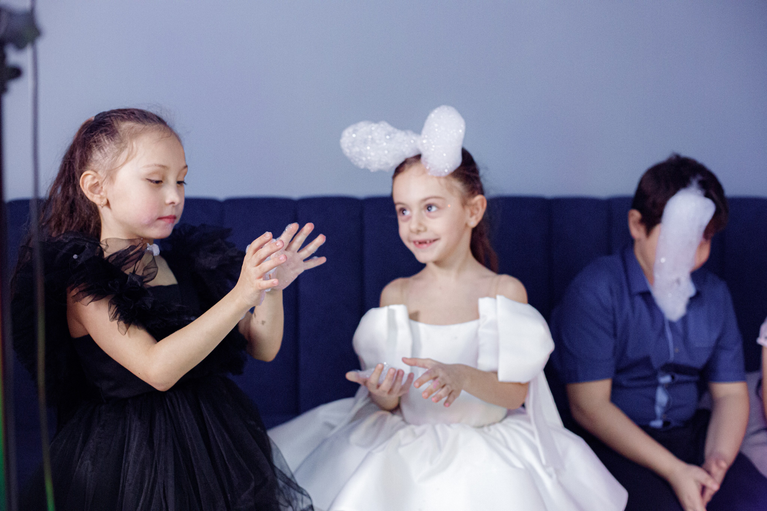 ASIA'S BIRTHDAY PARTY. Photokarish