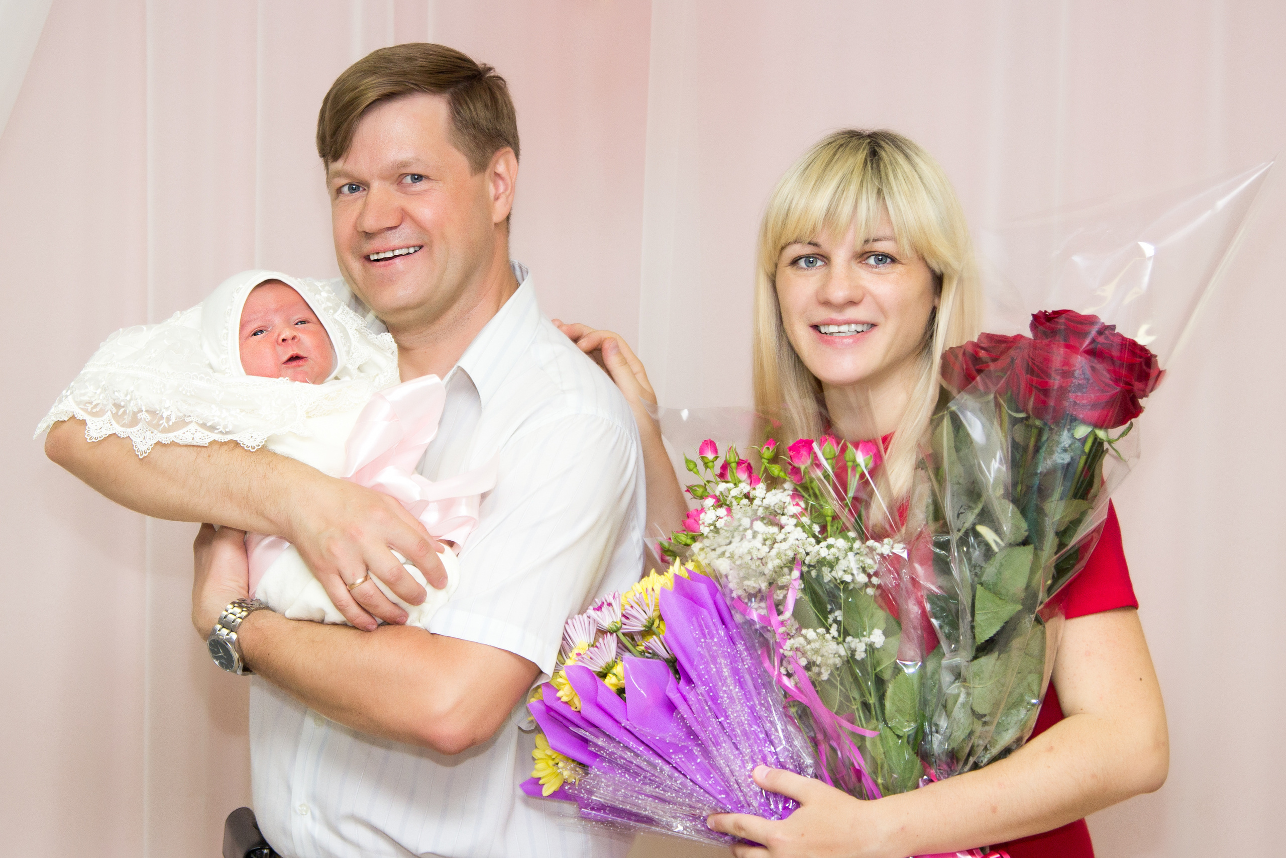 Фотограф на выписку из роддома. Свадебный, семейный фотограф в Воронеже. Иван и Наталья Выборновы