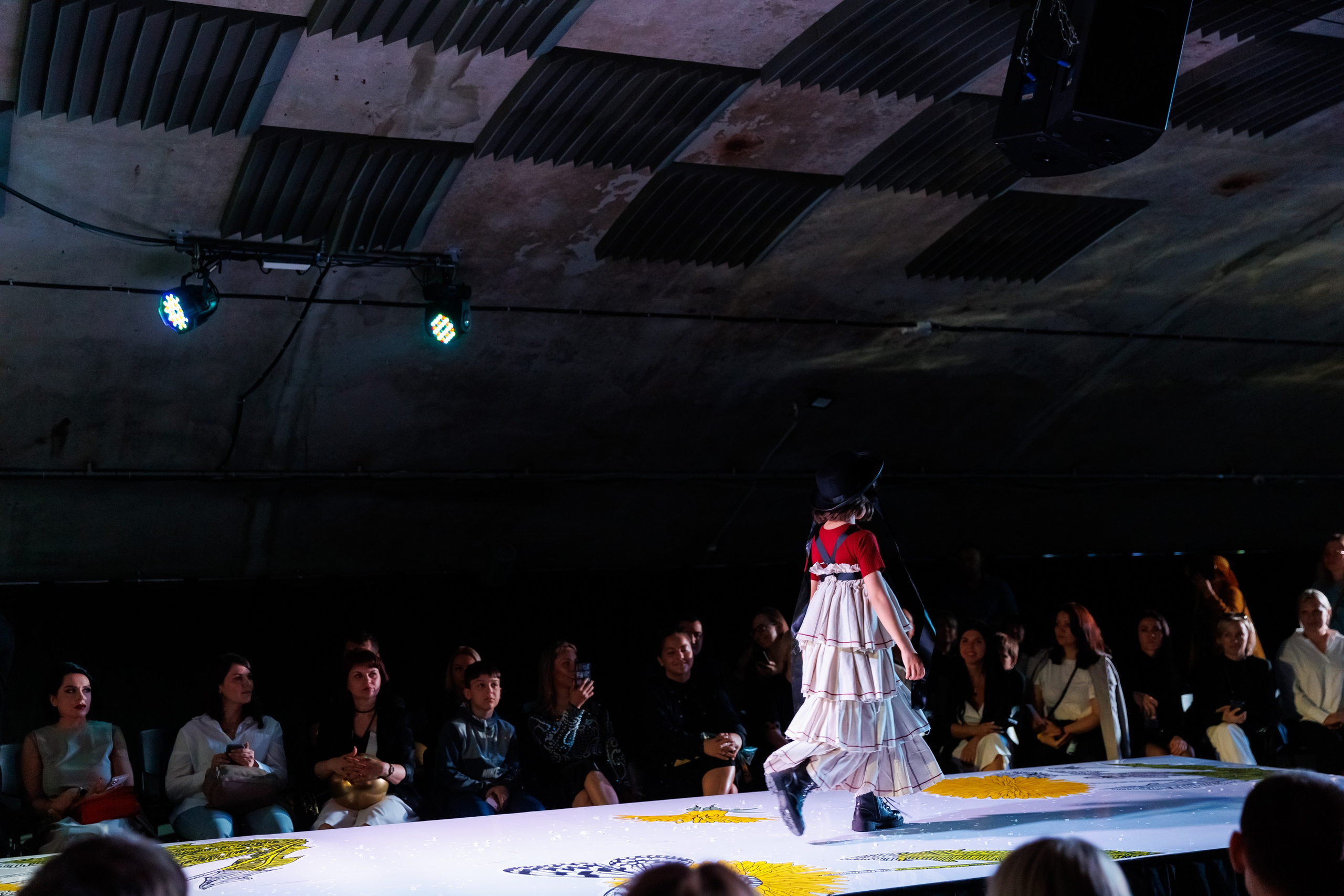 Показ Надежды Шибиной от журнала «Жираf». Фотограф Новосибирск — Наталья Гресь