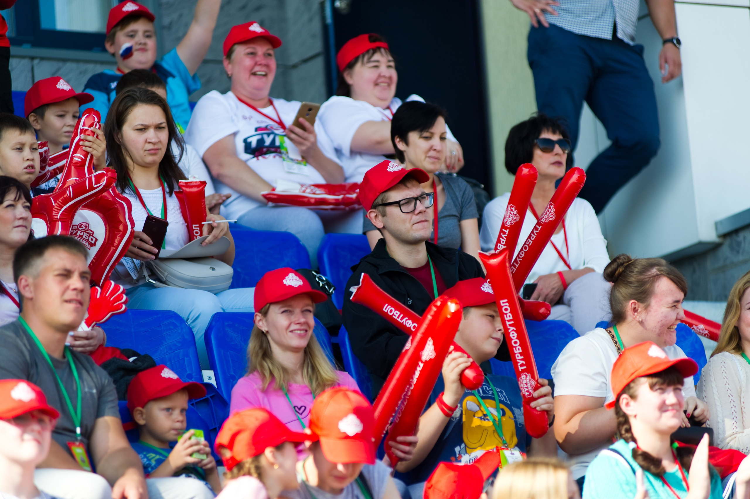 Турбофутбол (корпоративное соревнование «Пятерочки»). Репортажный фотограф и видеограф Слава Думчев. Тимбилдинги, отчетники, корпоративы