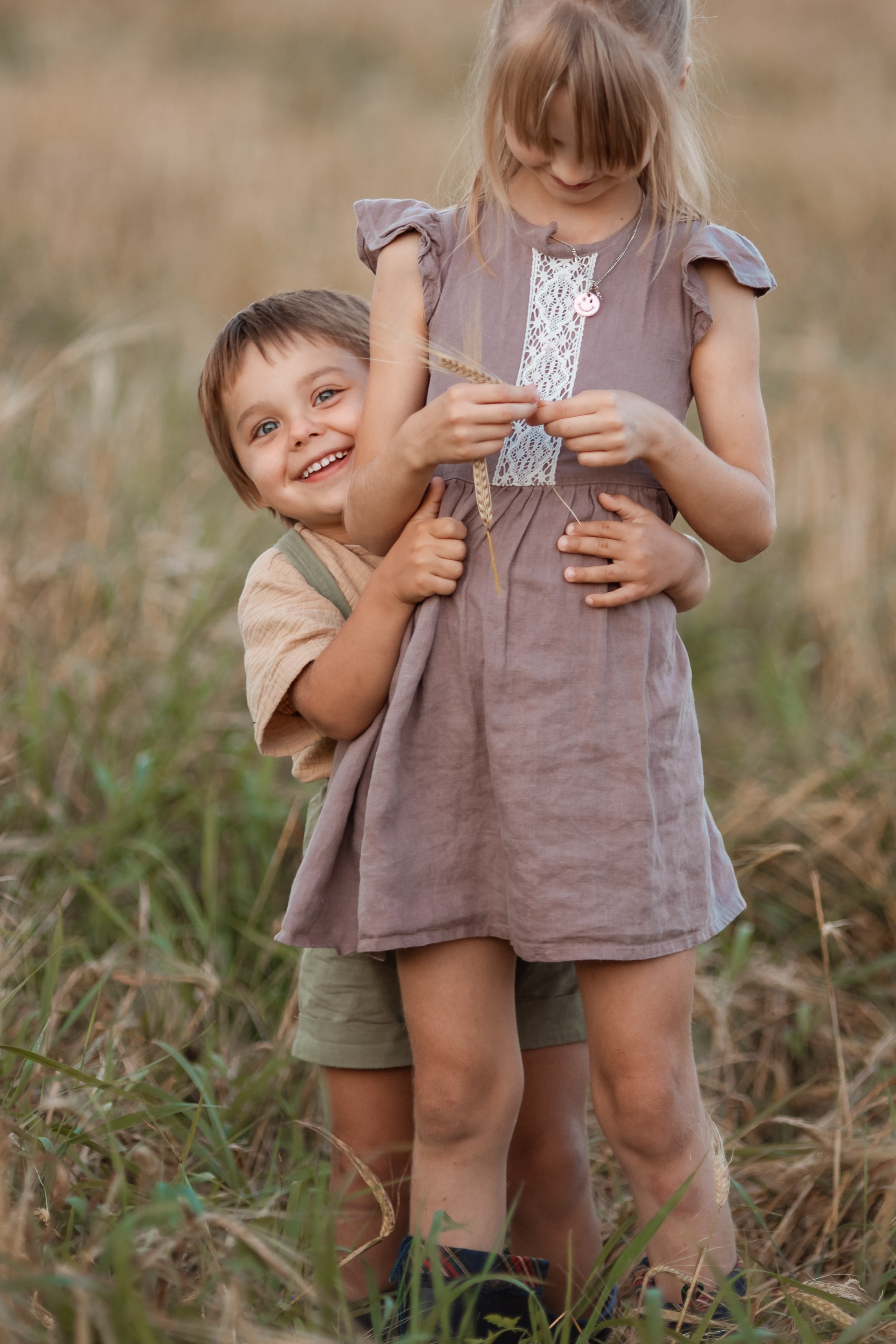 Детская фотосессия в полях | Надежда Воробьёва. Семейный и женский фотограф в Москве Надежда Воробьева