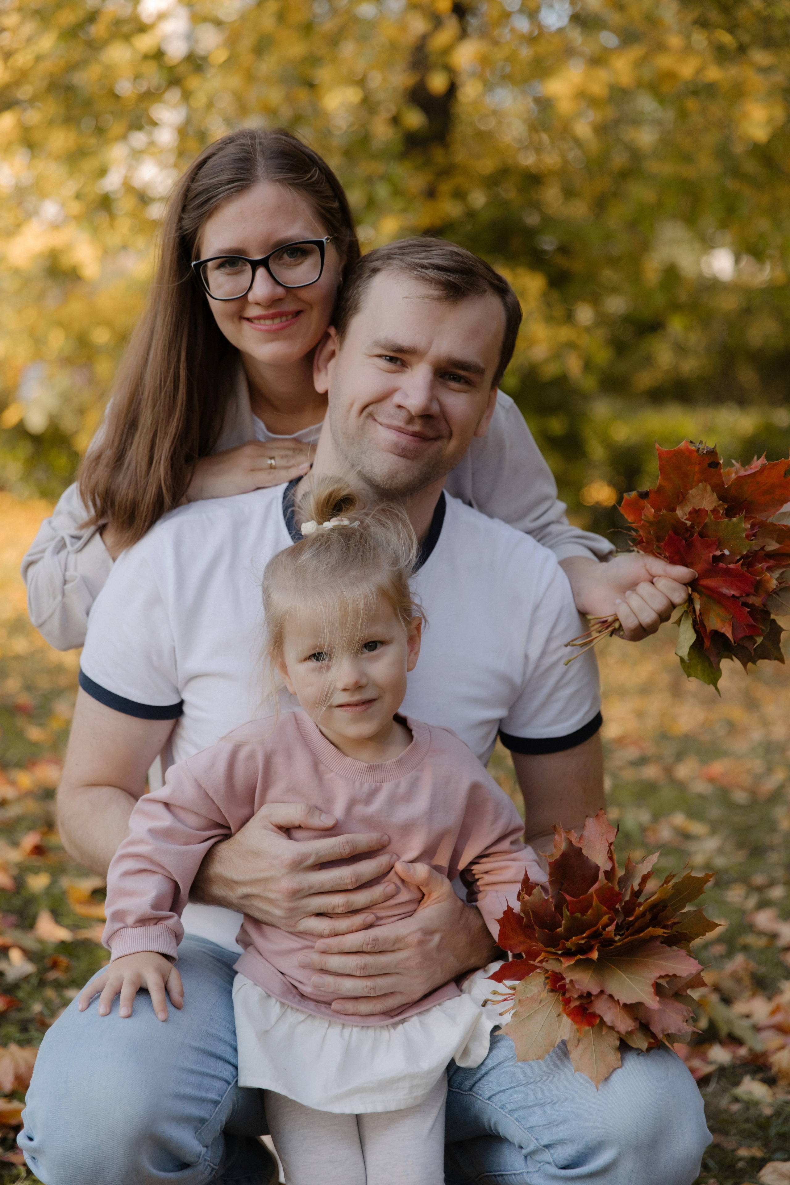 Прогулка Василисы с родителями, дядей и тетей. Семейный и свадебный фотограф в Москве и Зеленограде Пилипенко Юлия