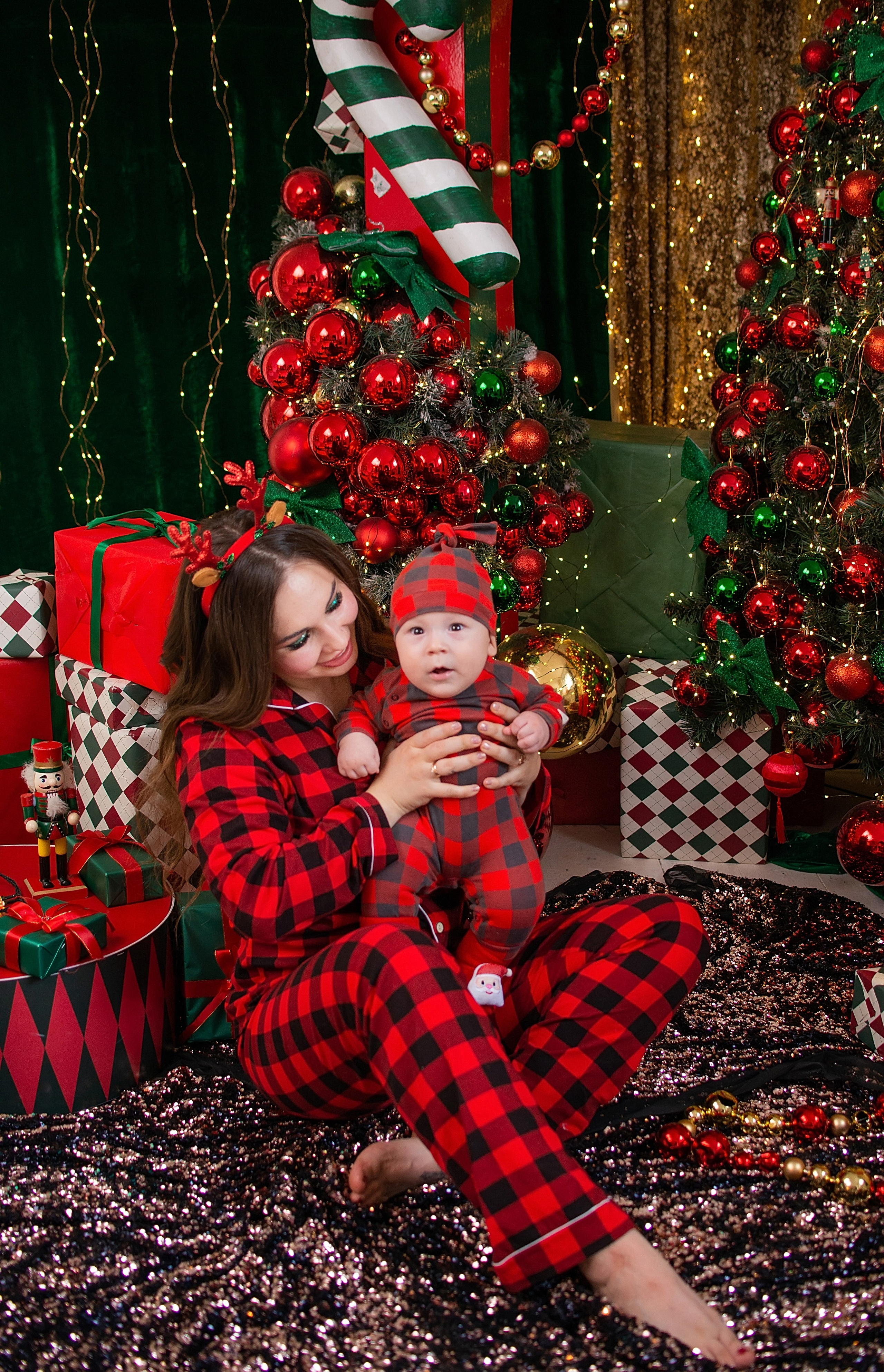 Анонс новогодней съёмки 2023-2024 для Льва и Марии. Фотограф новорожденных Краснодар Малышенко Надежда