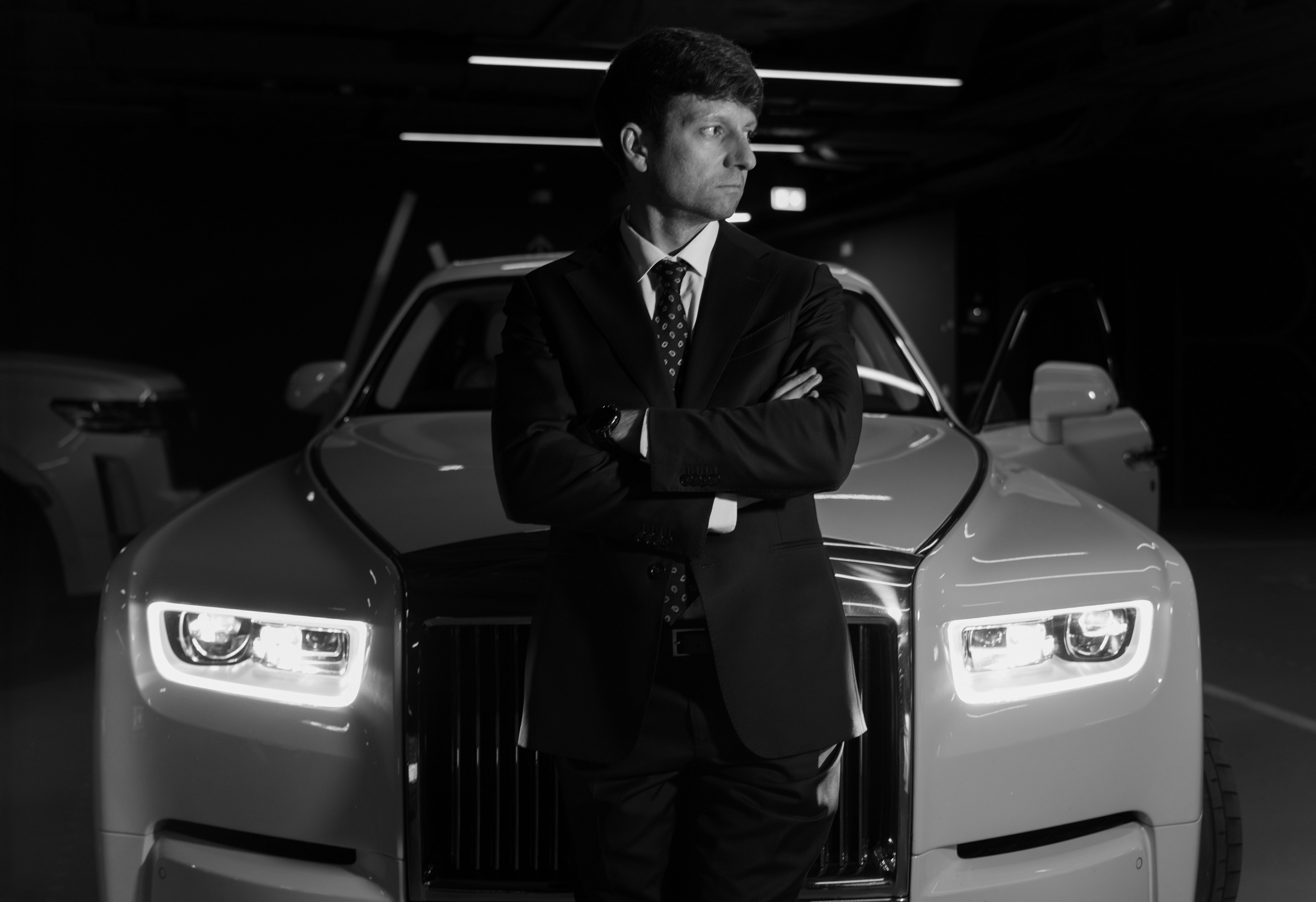 Бизнес фотосессия с Rolls-Royce Phantom и Cadillac Escalade. Портретный фотограф в Москве Фарид Леонов