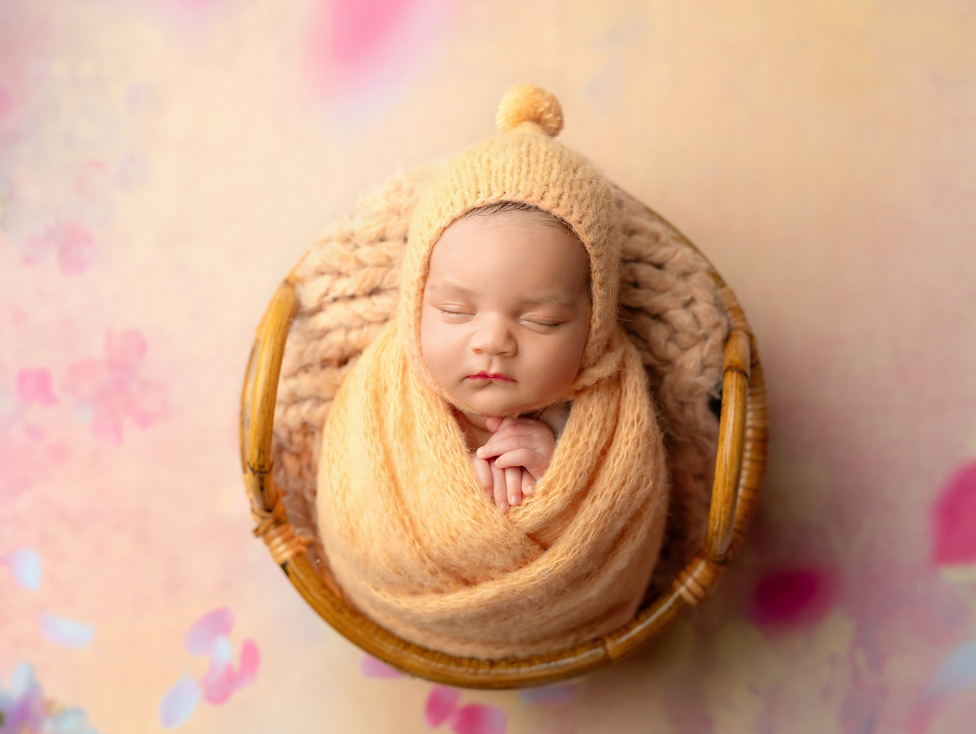 Newborn. Фотограф новорождённых в Казани Нейля Гильмутдинова ньюборн