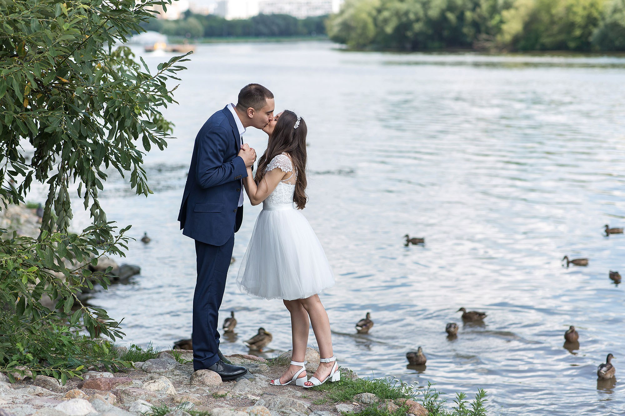 Прогулка, фотосессия жениха и невесты. Свадебная съемка. Фотограф в Москве Валерий Боцман