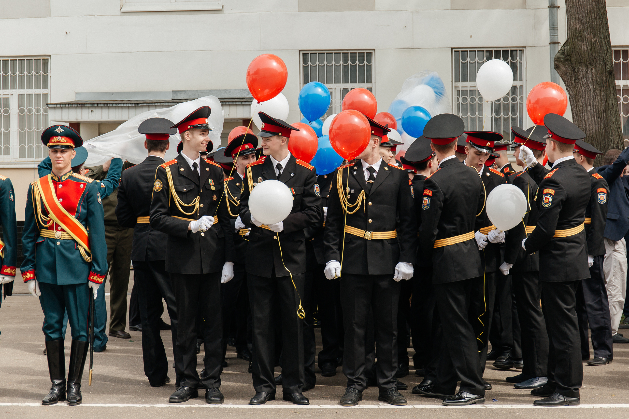 Последний звонок в Кадетском корпусе. Фото Радости. Свадебный и семейный фотограф в Москве Юлия Самойлова