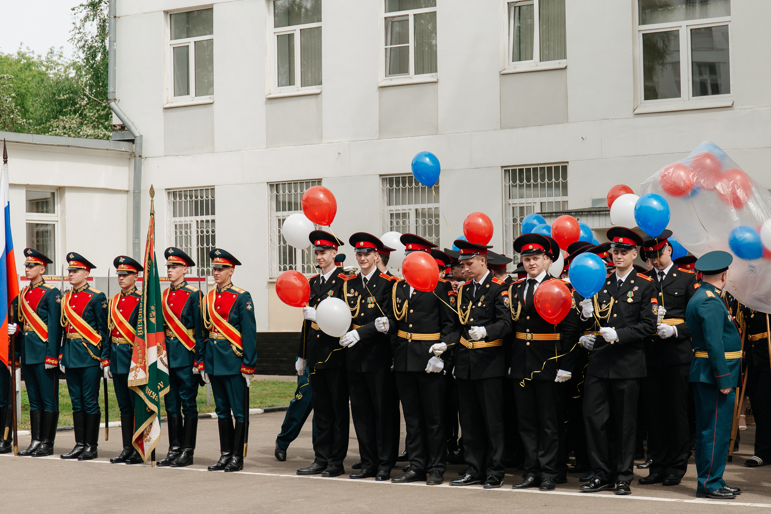 Последний звонок в Кадетском корпусе. Фото Радости. Свадебный и семейный фотограф в Москве Юлия Самойлова