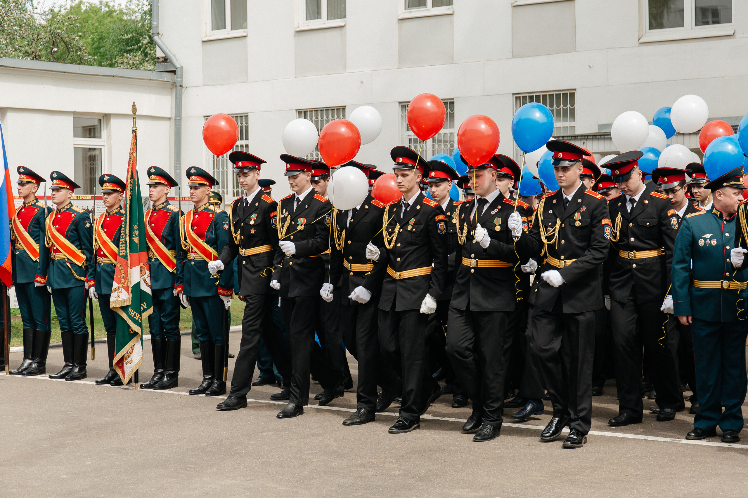 Последний звонок в Кадетском корпусе. Фото Радости. Свадебный и семейный фотограф в Москве Юлия Самойлова