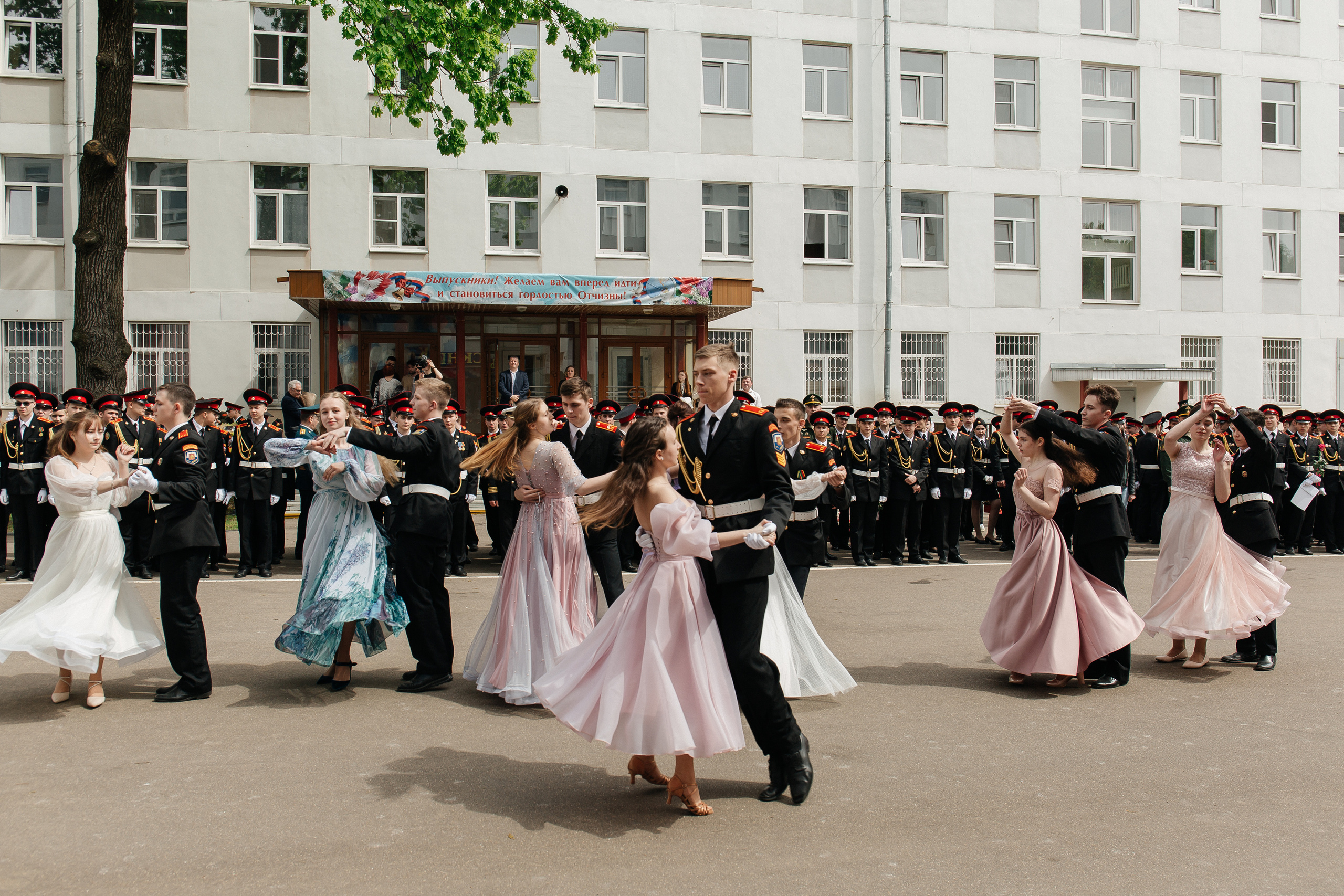 Последний звонок в Кадетском корпусе. Фото Радости. Свадебный и семейный фотограф в Москве Юлия Самойлова