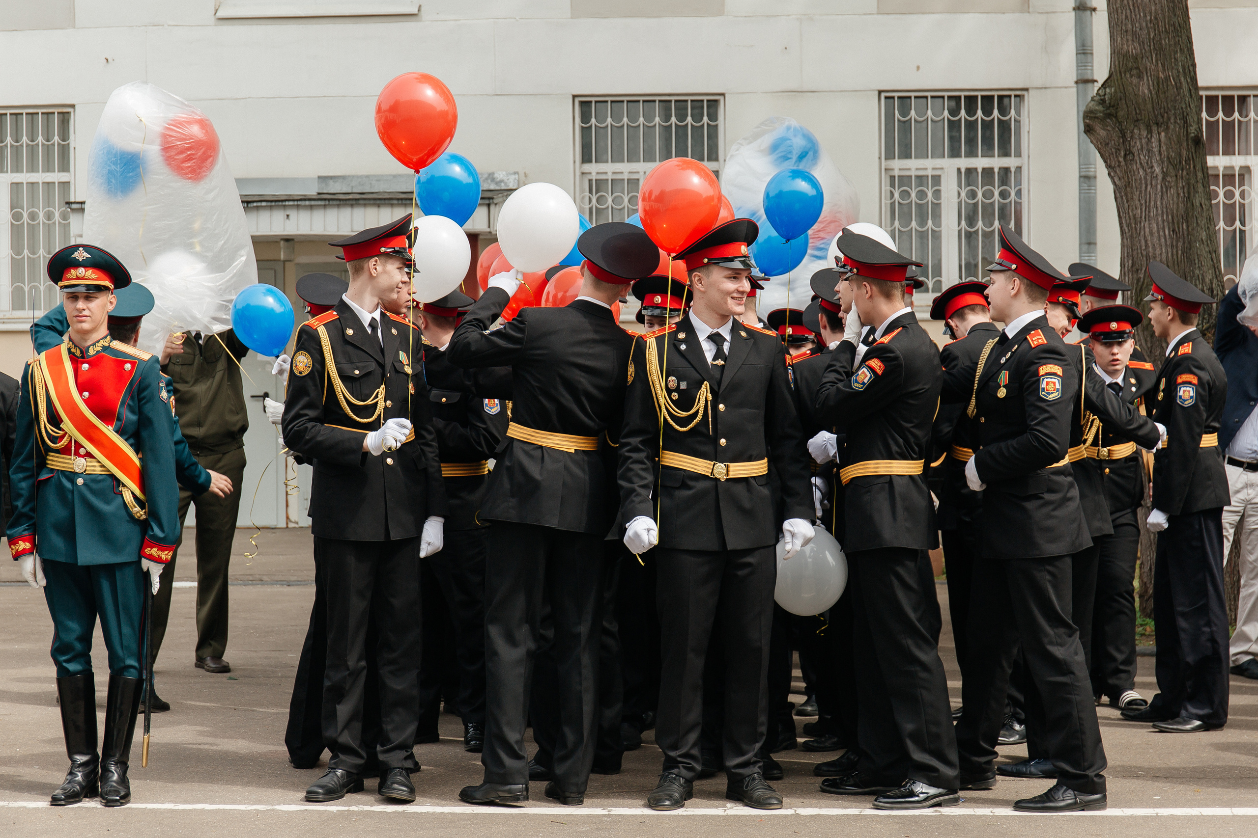 Последний звонок в Кадетском корпусе. Фото Радости. Свадебный и семейный фотограф в Москве Юлия Самойлова