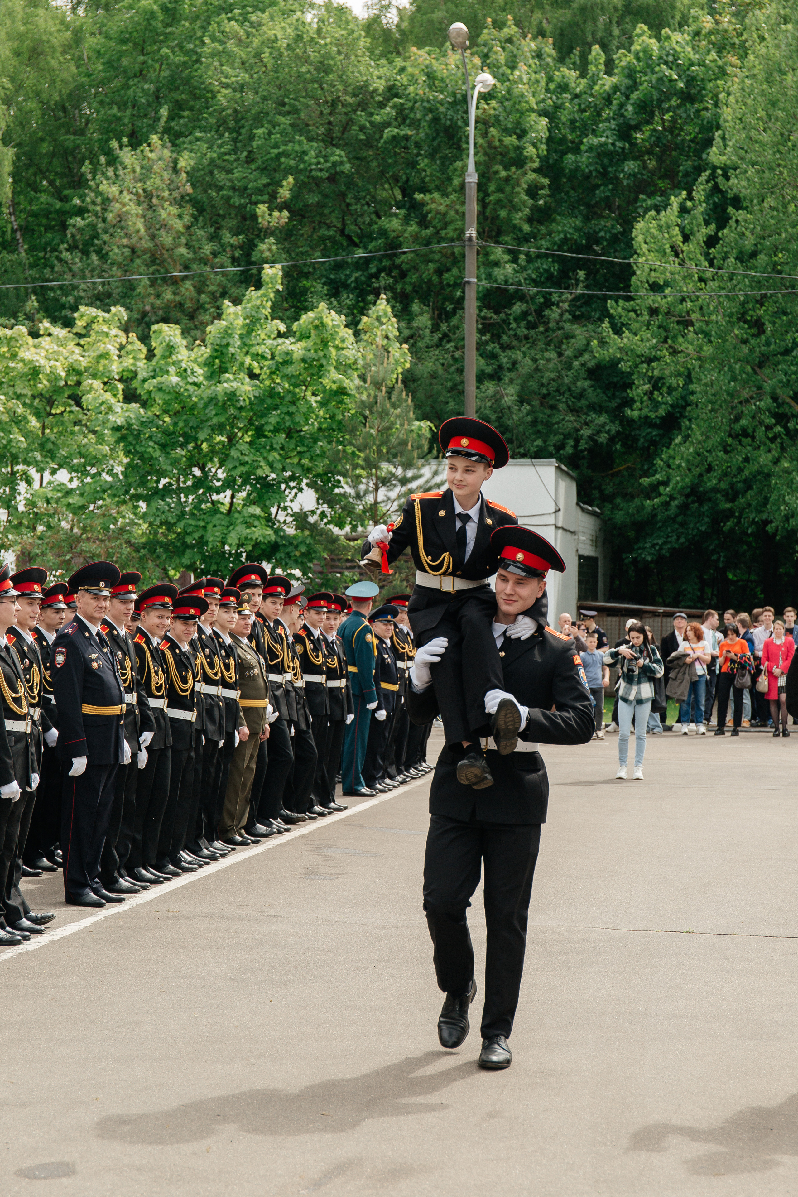 Последний звонок в Кадетском корпусе. Фото Радости. Свадебный и семейный фотограф в Москве Юлия Самойлова