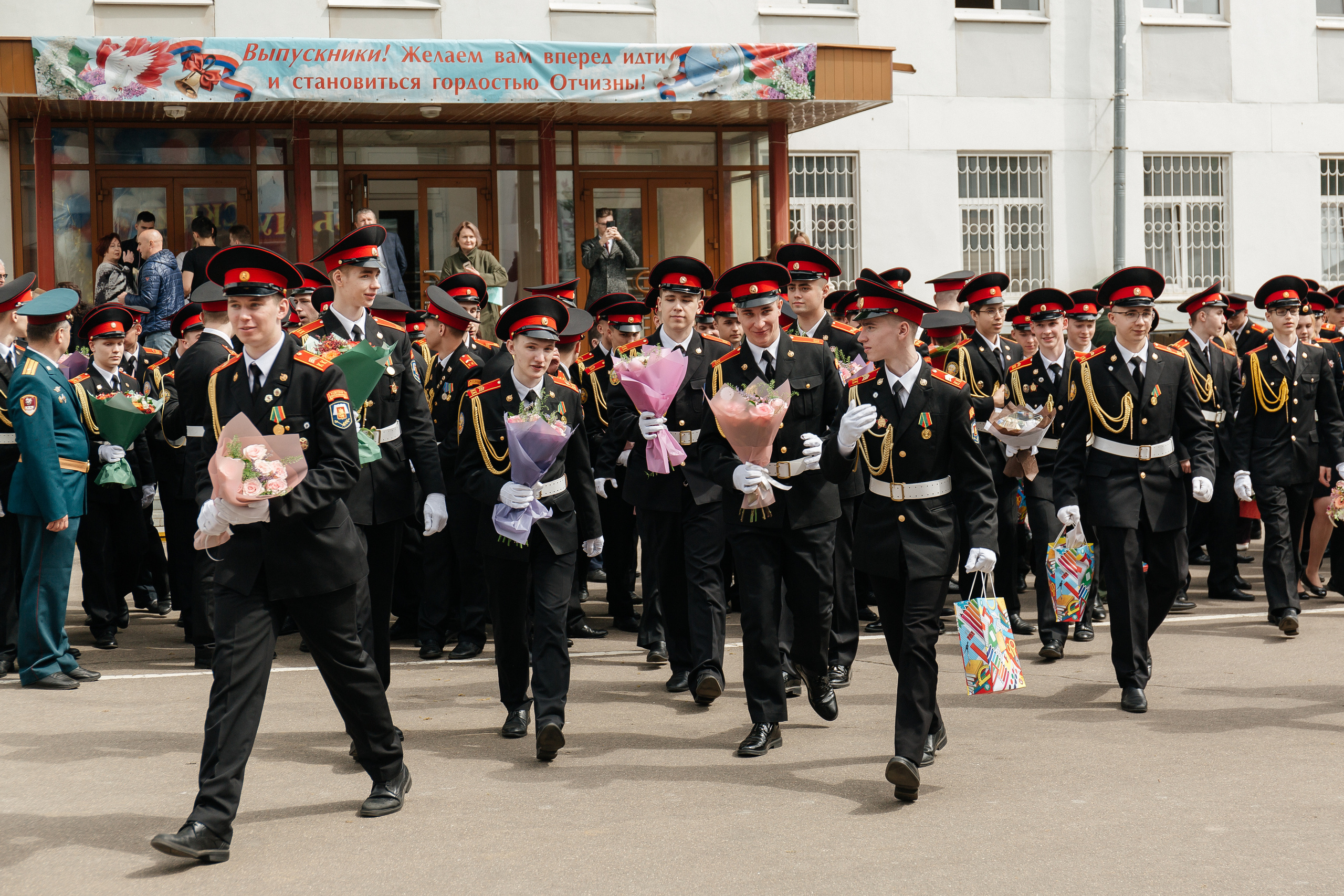 Последний звонок в Кадетском корпусе. Фото Радости. Свадебный и семейный фотограф в Москве Юлия Самойлова