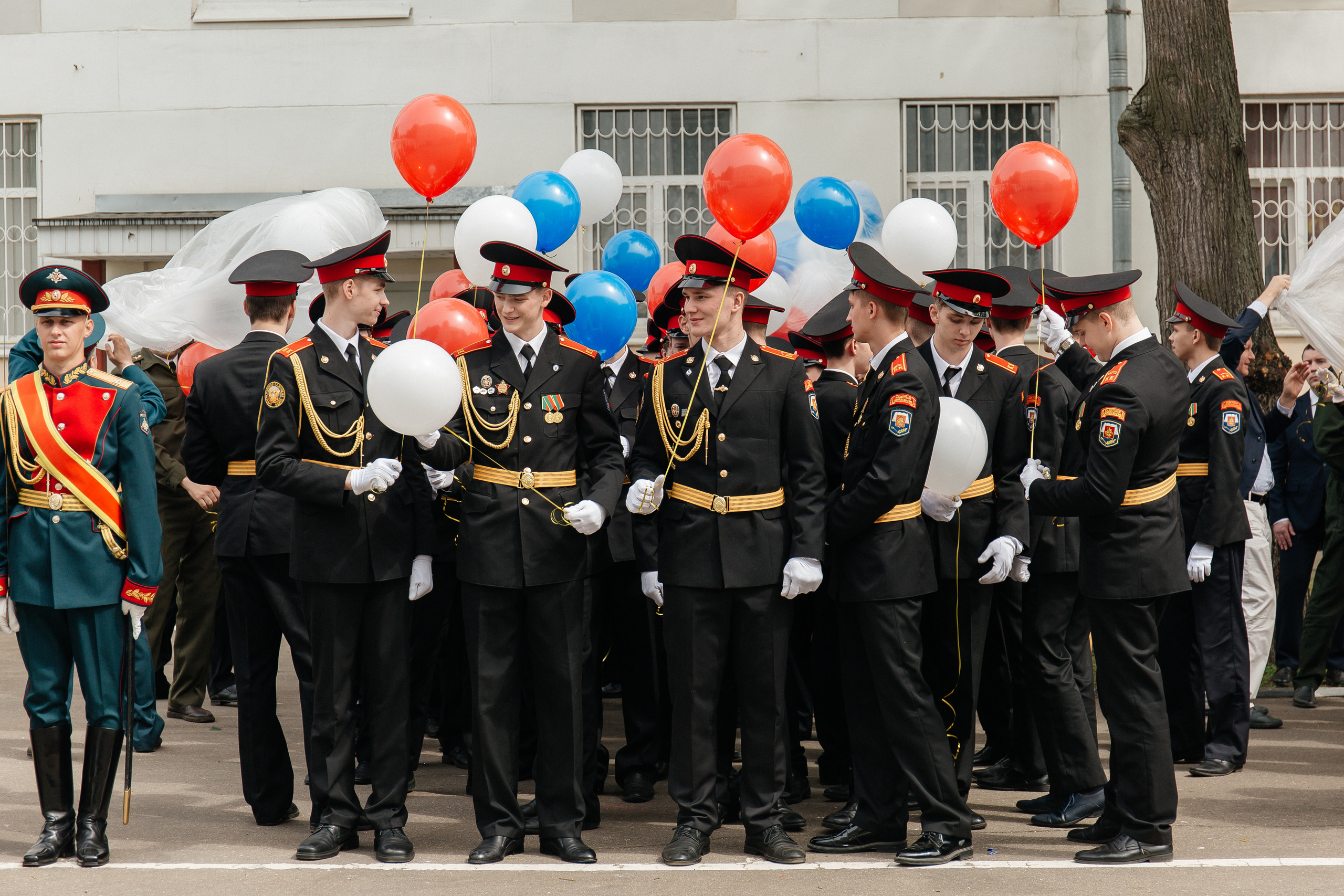 Последний звонок в Кадетском корпусе. Фото Радости. Свадебный и семейный фотограф в Москве Юлия Самойлова