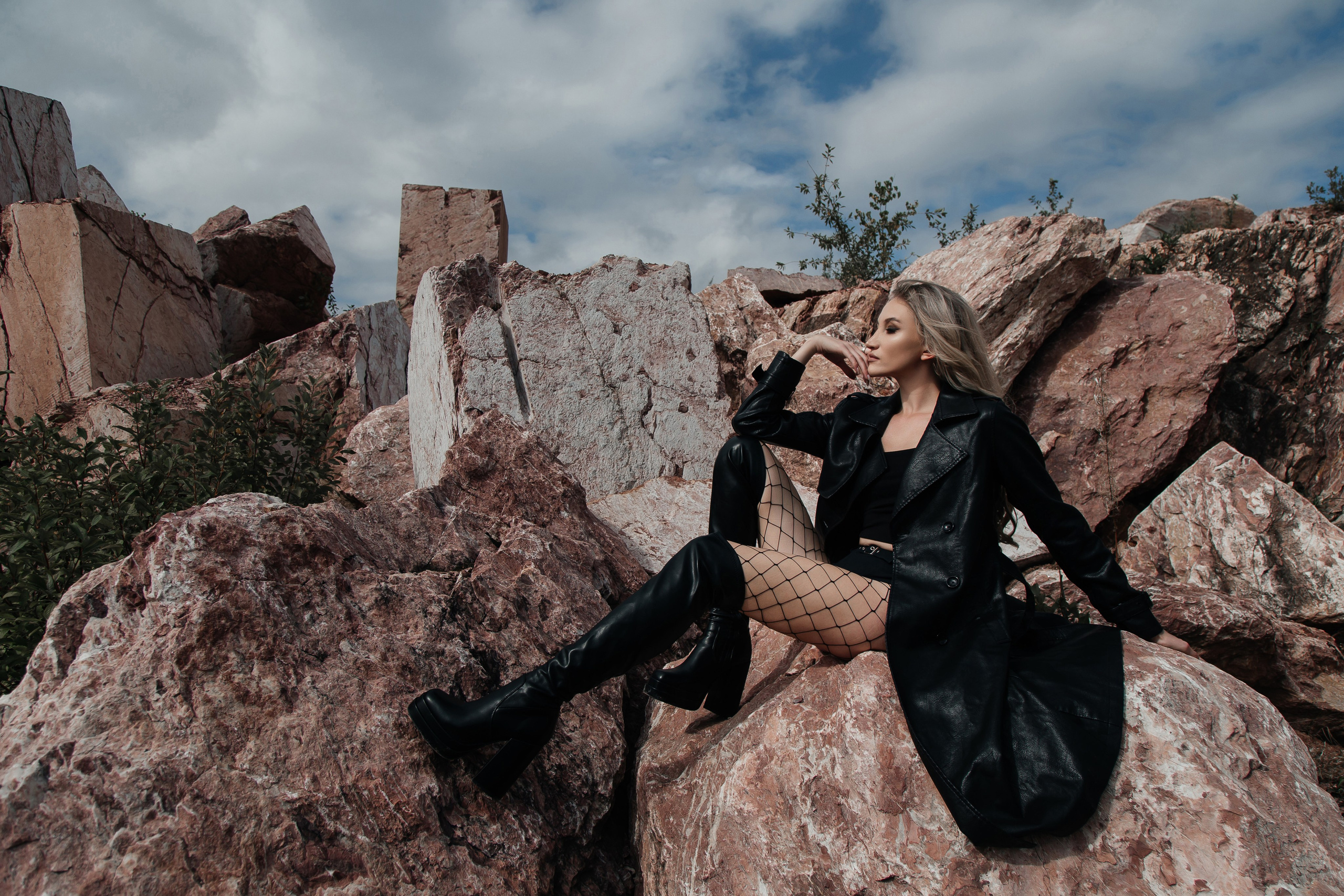 ФОТОСЕССИЯ КО ДНЮ РОЖДЕНИЯ НА МРАМОРНОМ КАРЬЕРЕ. Фотограф в Киселёвске Татьяна Трухалева