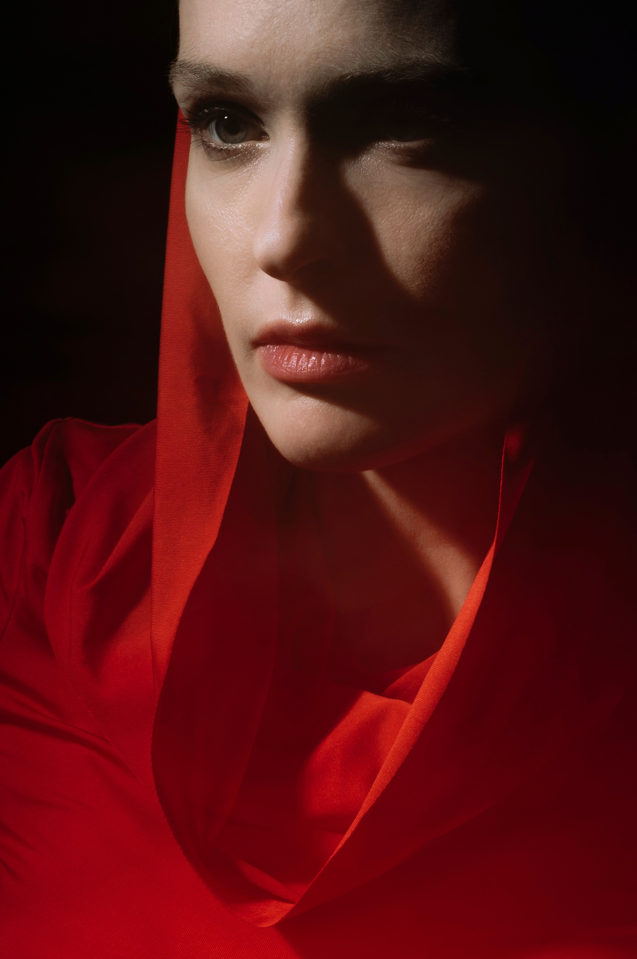 Студийная съемка для актрисы и модели Татьяны Гуреевой. Портретный фотограф в Москве Ковалева Валентина