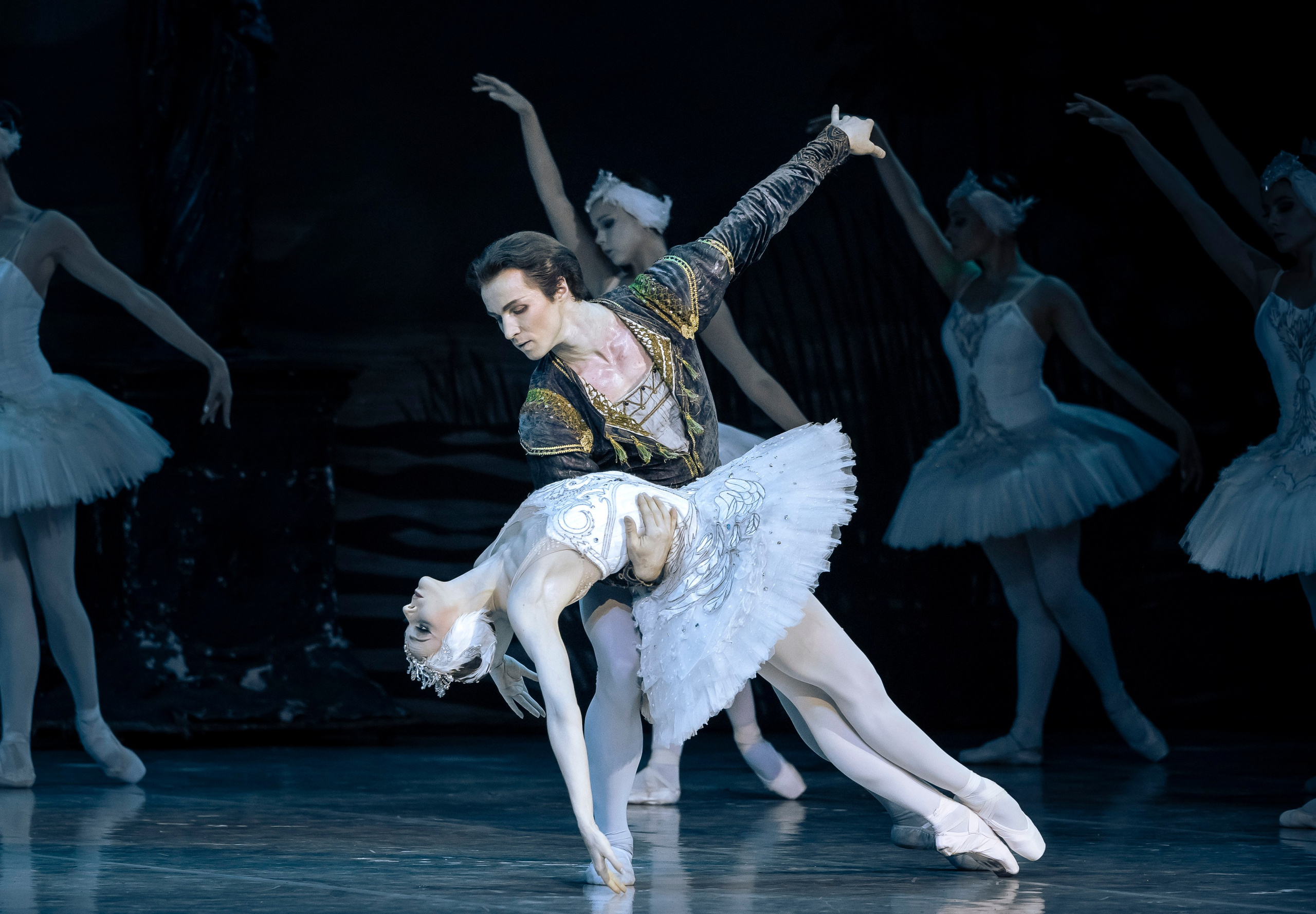 Лебединое озеро. Балет Наталии Касаткиной и Владимира Василёва. Балетный фотограф Москва Майоров Николай