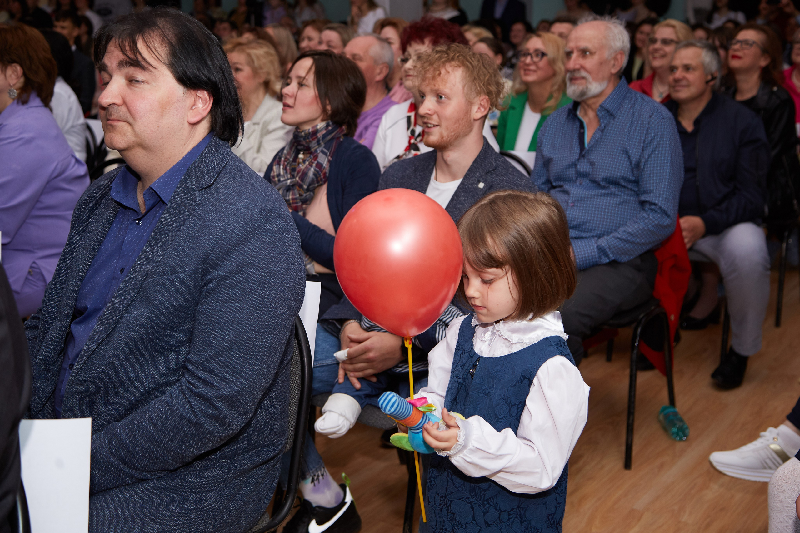 Последний звонок. Фотограф Савченко Люба. Москва