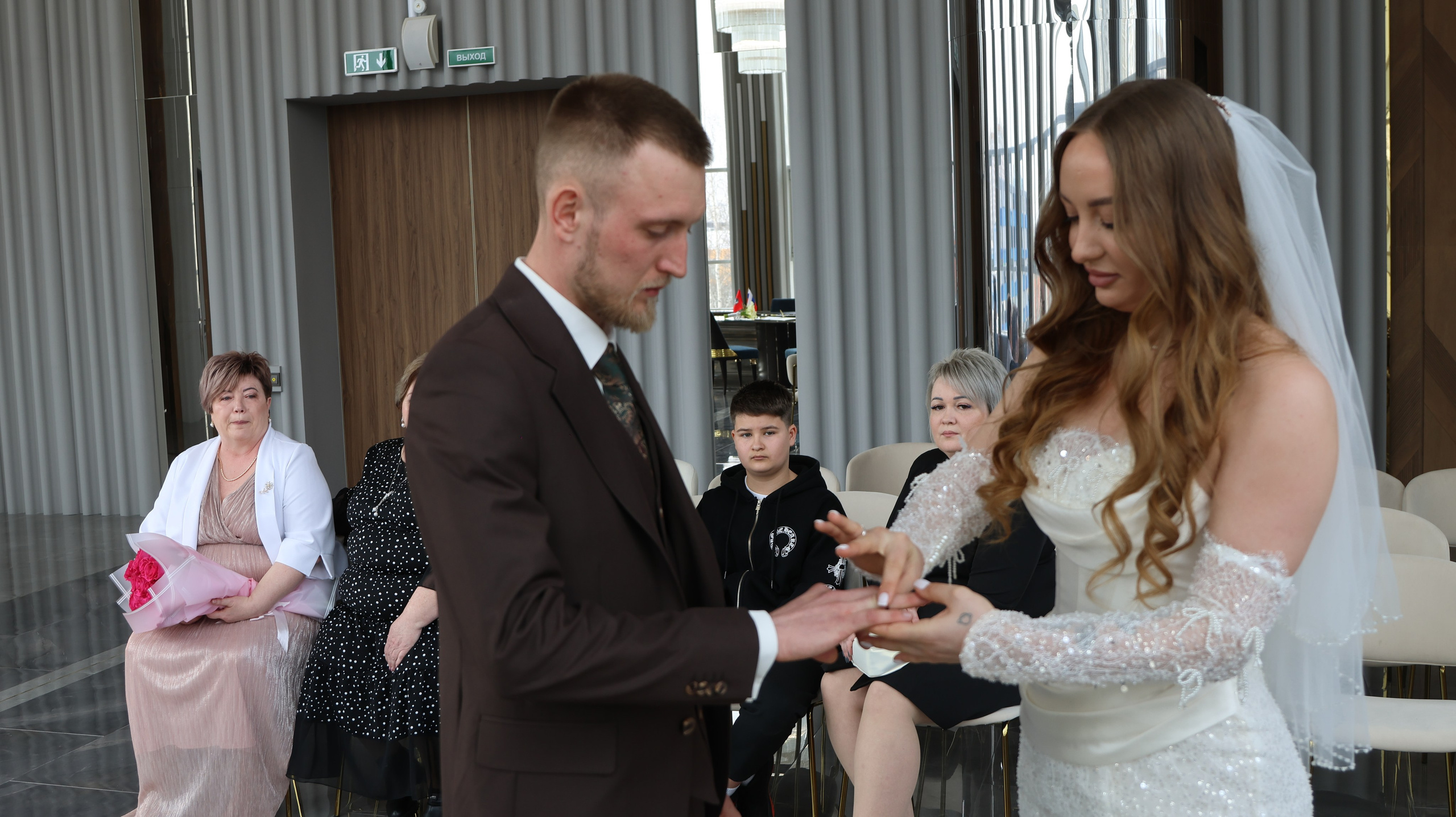 Станислав & Людмила ИСХОДНИКИ. Фотография — это жизнь, освещенная вспышкой