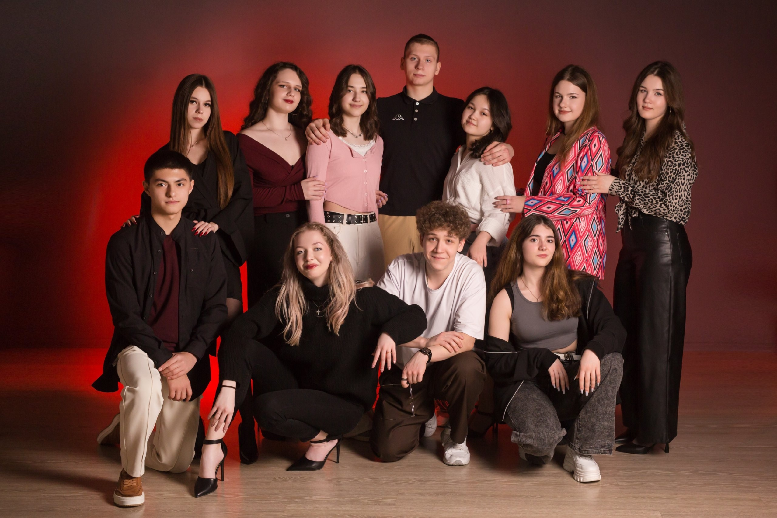 Выпускники 9 и 11 классов. Фотограф в г. Сургуте Марина Киприна