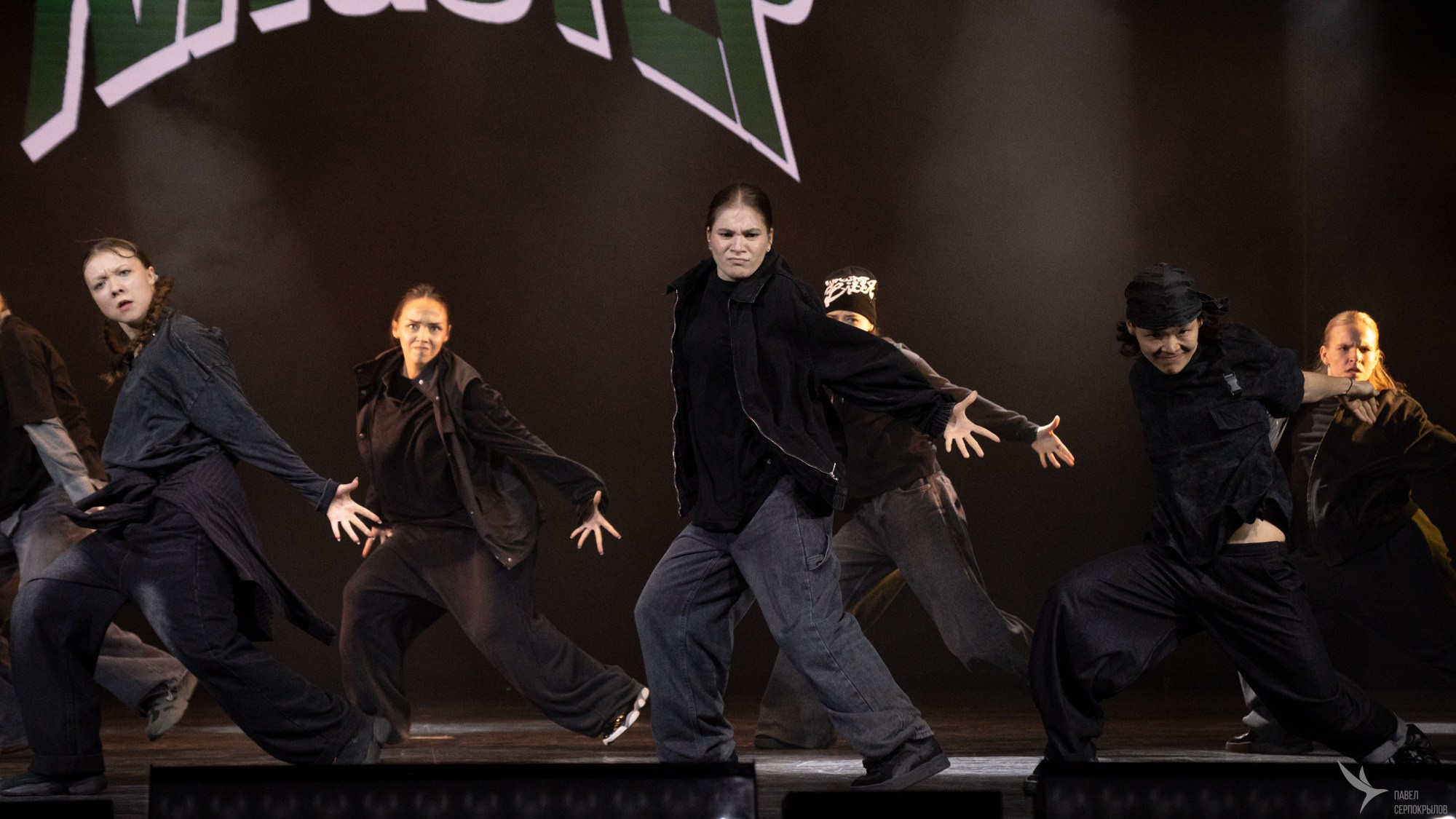 Отчетный концерт студии танца KingStep. Репортажный фотограф в Казани Павел Серпокрылов