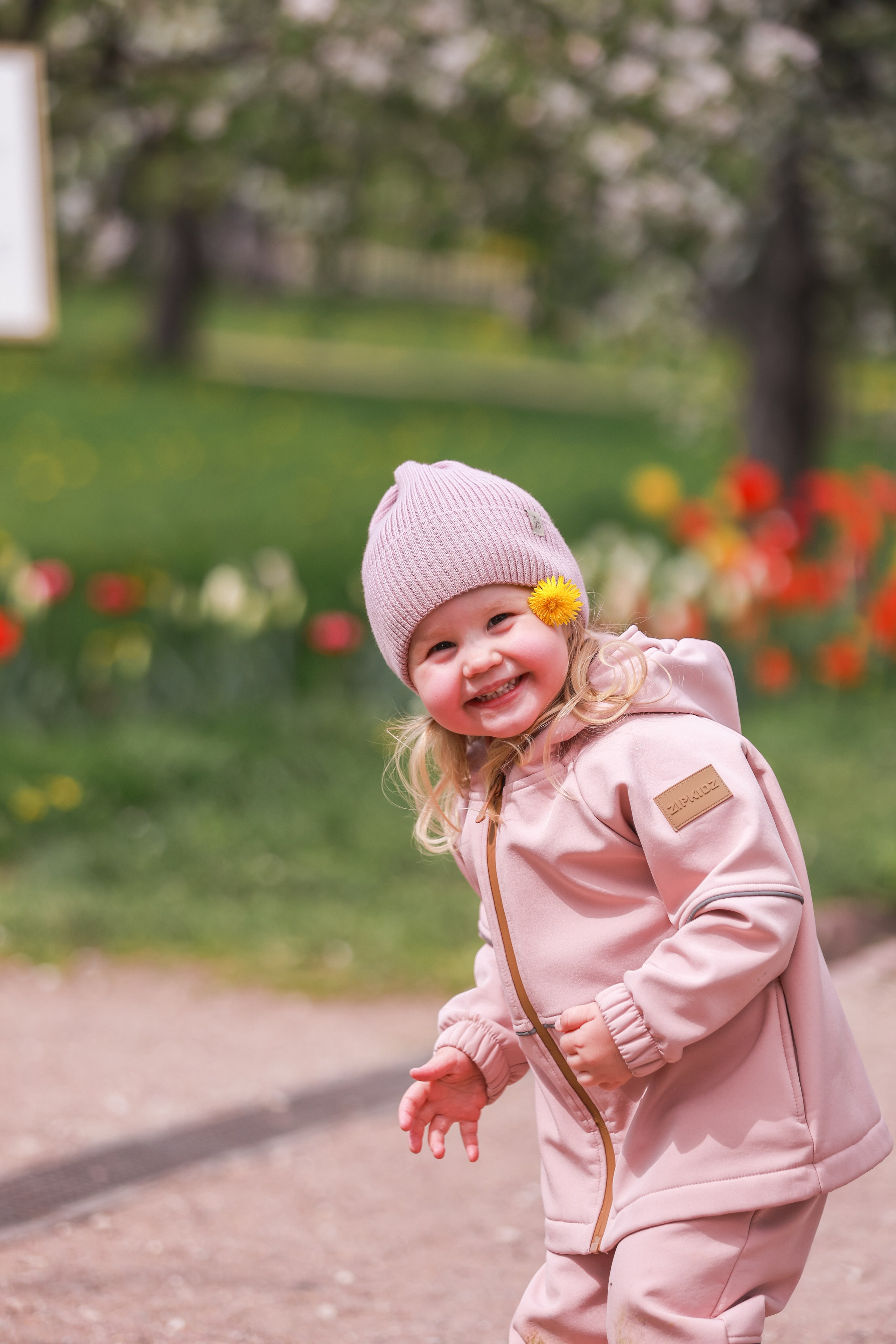 В цветущем яблоневом саду. Семейный и детский фотограф в Москве Мария Быкова