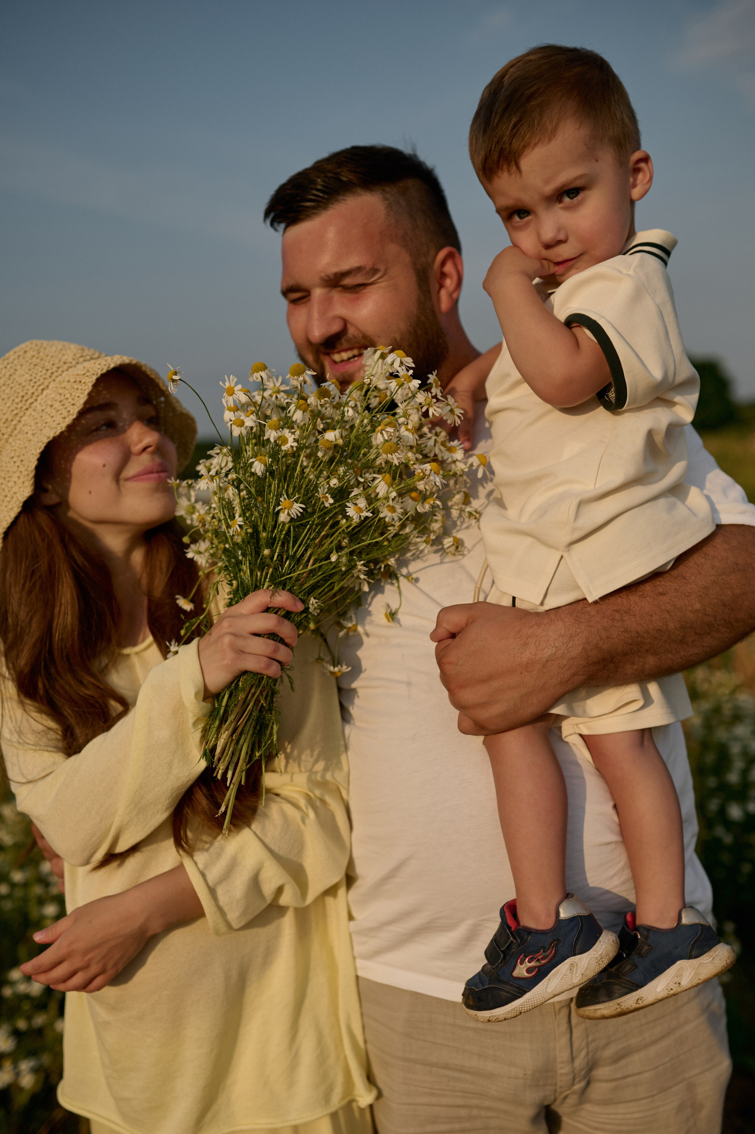 Рома, Оля, Максим и ромашки. Семейный и свадебный lifestyle-фотограф в Москве Мария Петрова