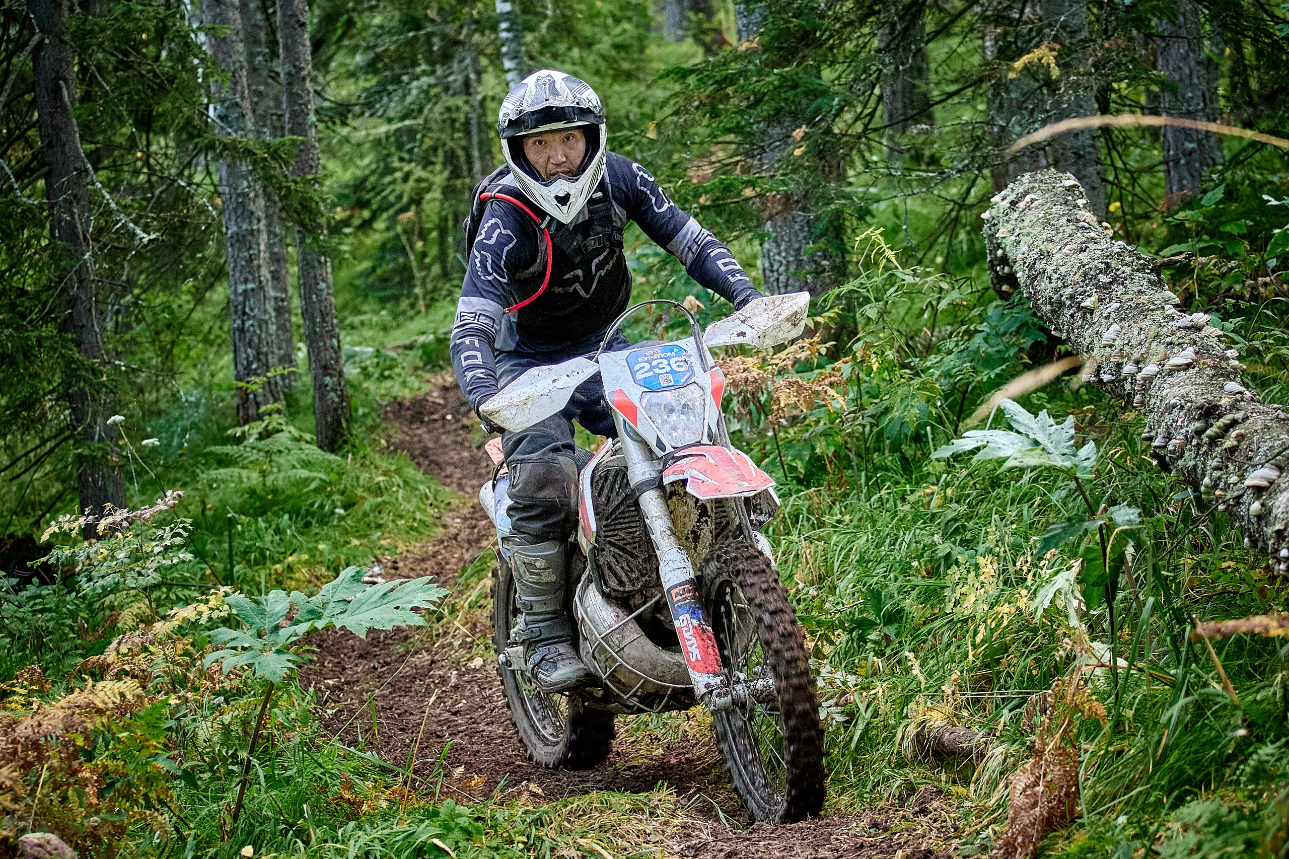 БУРЕЛОМ 2025 чемпионат Сибири по Эндуро. Фотограф Москва Concerts photo / Fashion photо