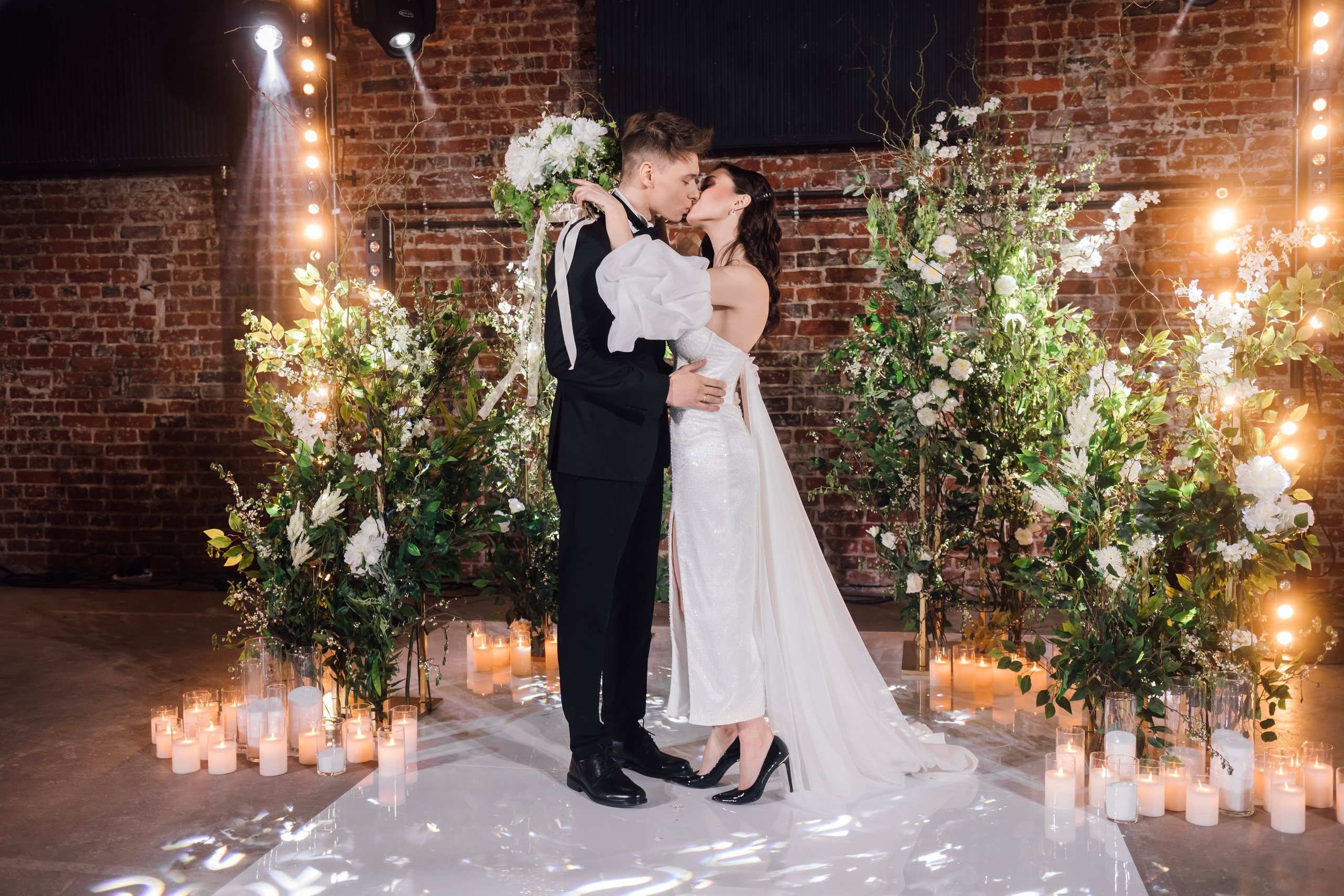 Мария и Алексей. Лофт. Свадебный и семейный фотограф в Москве Евгения Лисина