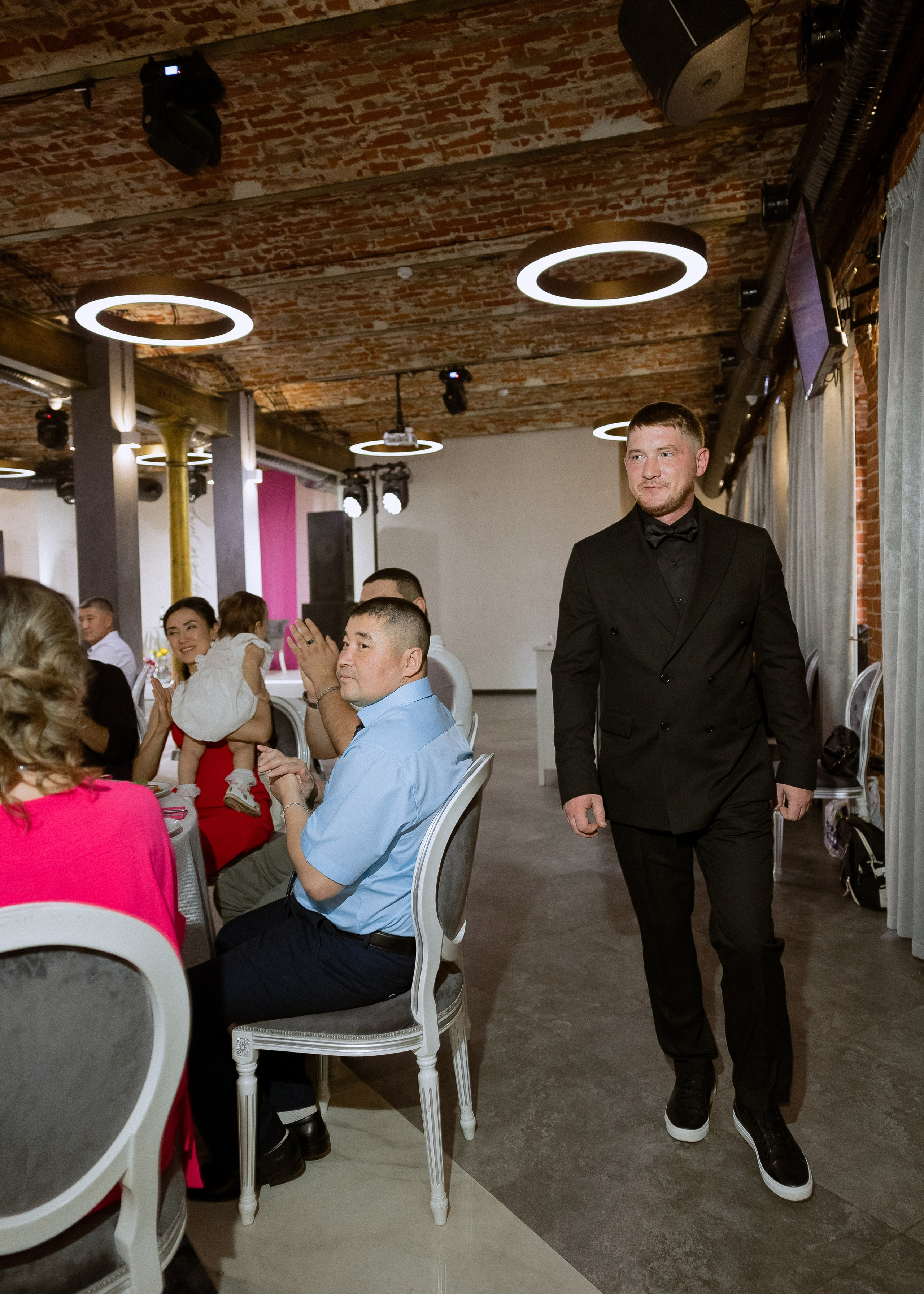 Дмитрий и Алита. Фотограф Эмиль Исякаев