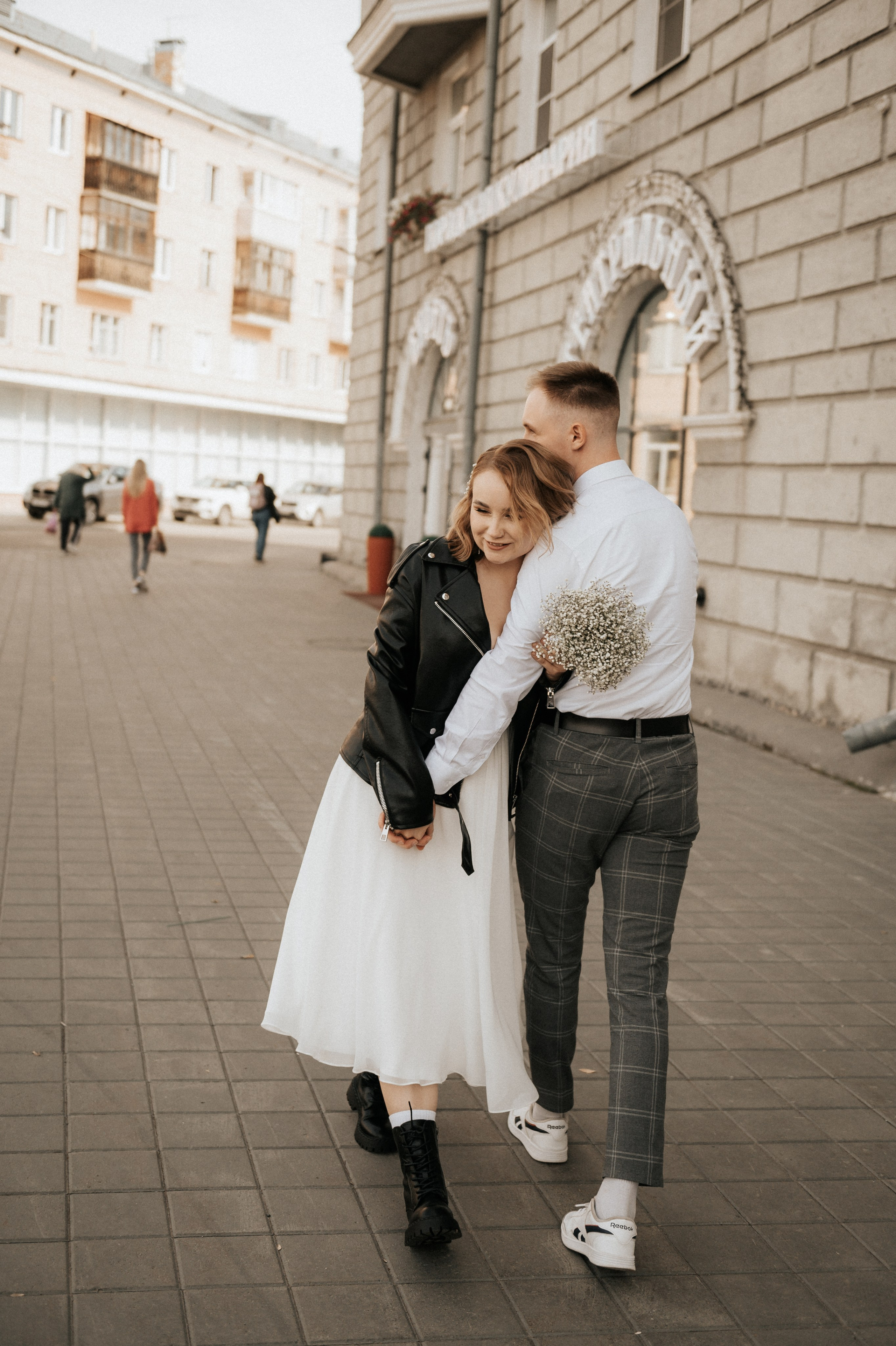 Свадебные фотографии. Фотограф в Барнауле Дарья Бутурлакина. Люби.Цени.Касайся