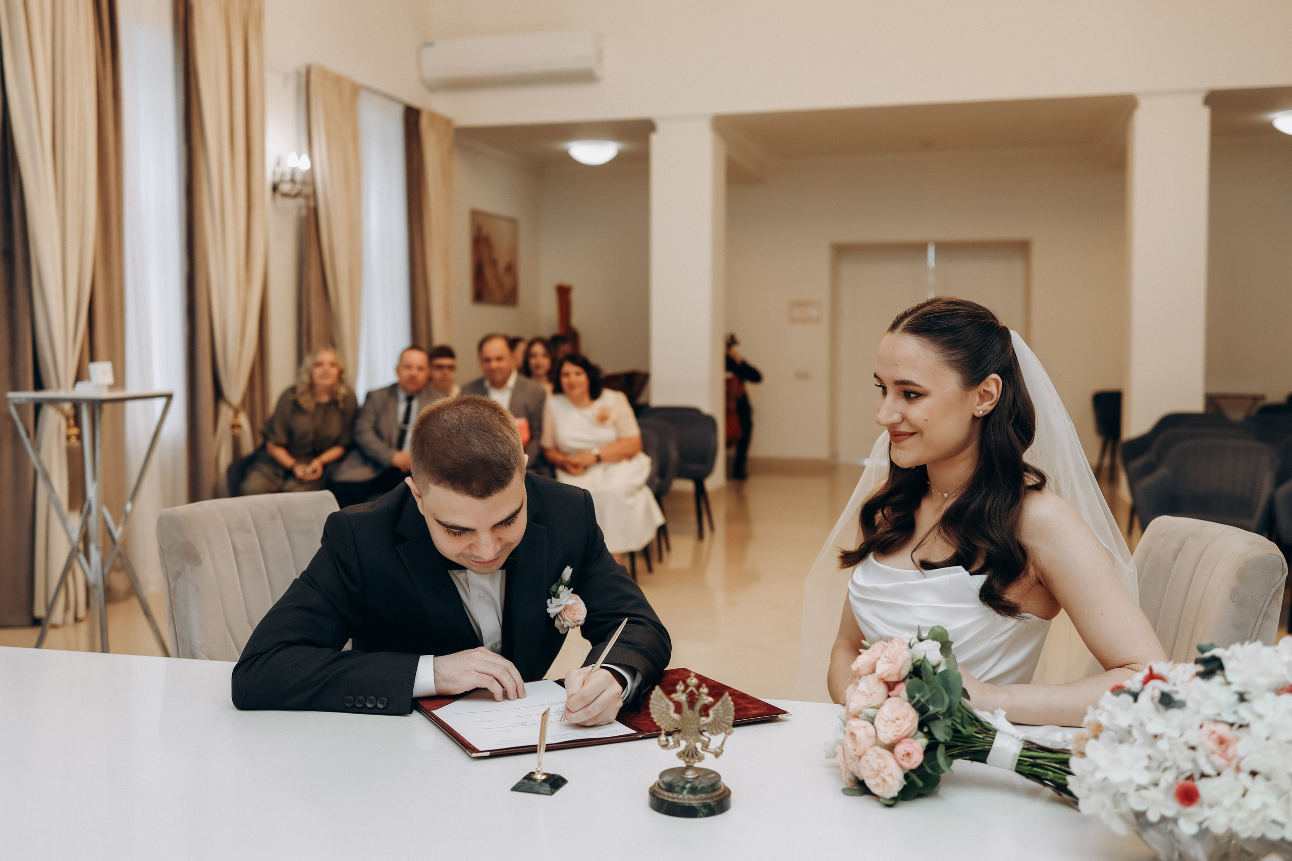 К&П. ЗАГС ВДНХ + прогулка. Диана Чечель. Свадебный и семейный фотограф в Москве