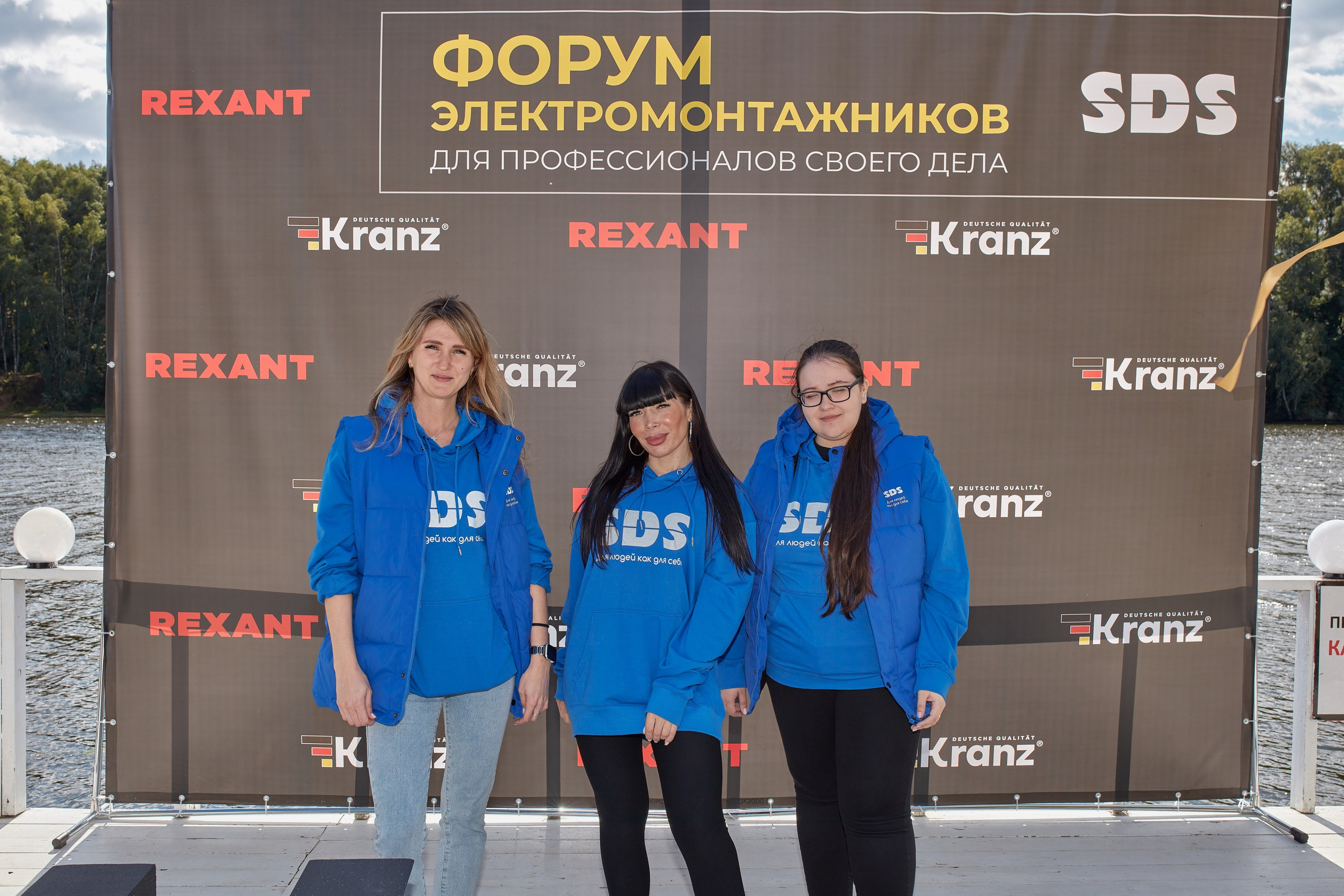 Форм электромонтажников Rexant и Kranz. Коммерческий фотограф в Москве Павел Володин — фотосъемка для бизнеса