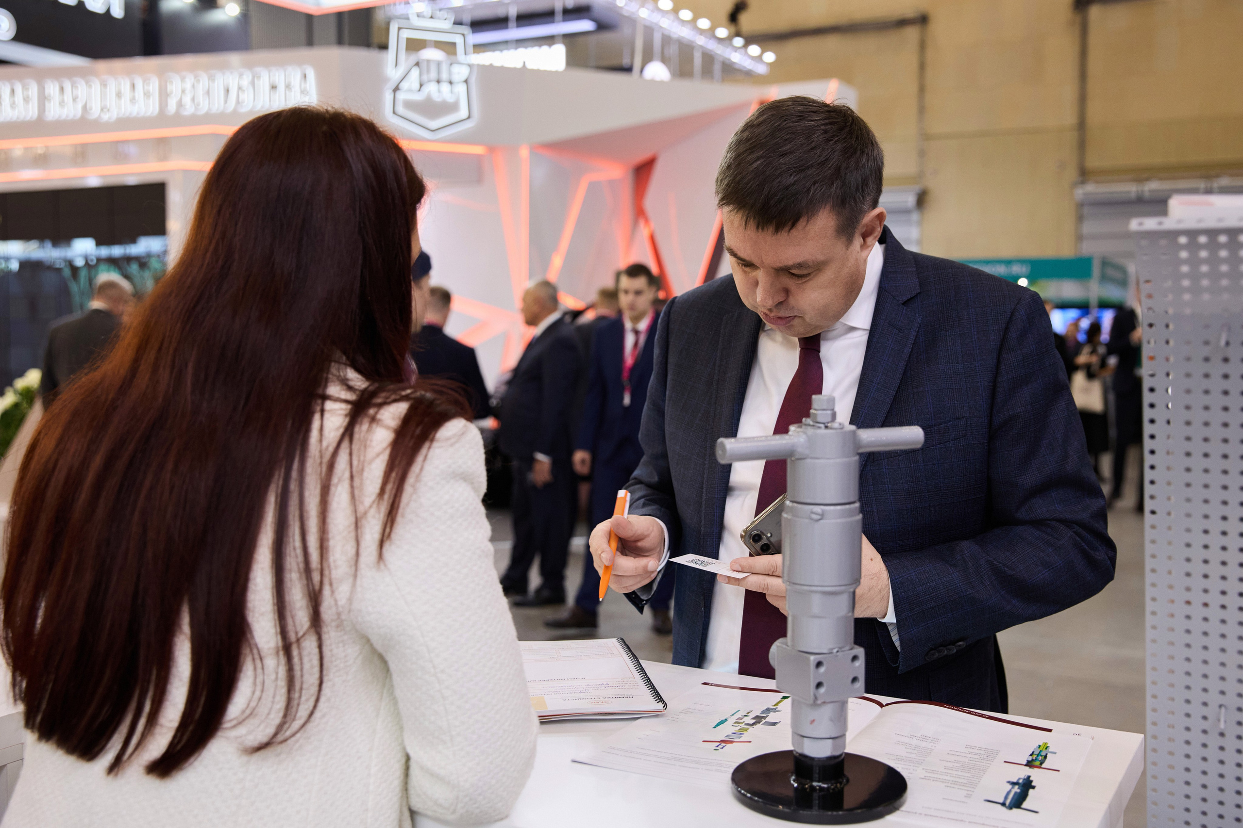 Выставка. Свадебная, репортажная фотосъемка и видеосъемка в Минске. Илья и Юлия Ширмановы. Фотограф | Видеограф | Минск