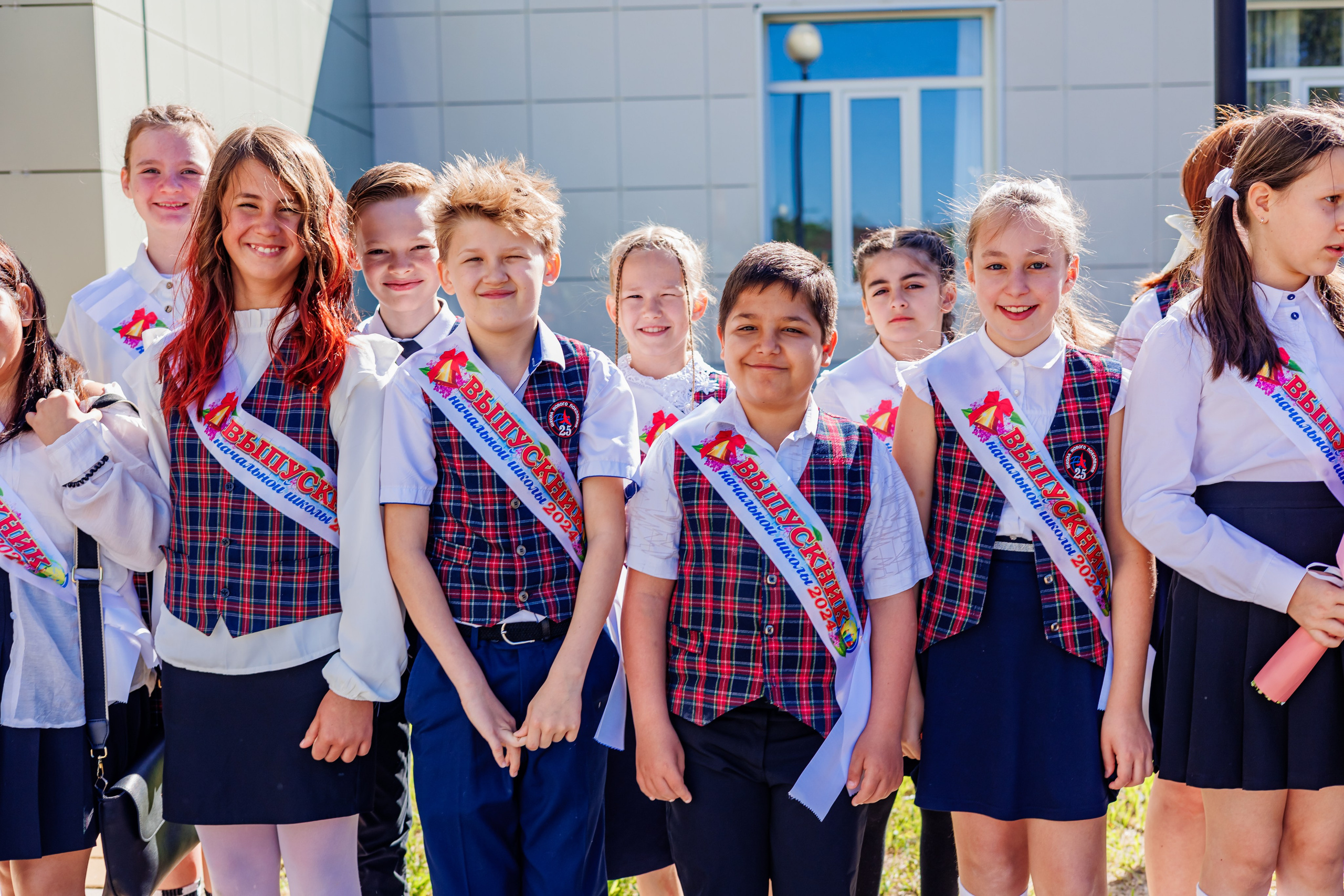 Выпуск 4а 25школа'24 год. Свадебный и семейный фотограф в Армавире