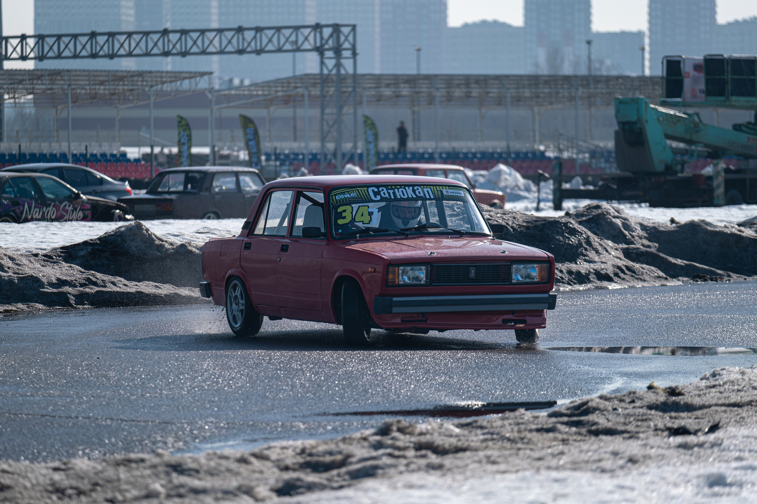 Спортивная автомобильная съемка. Malenkyia