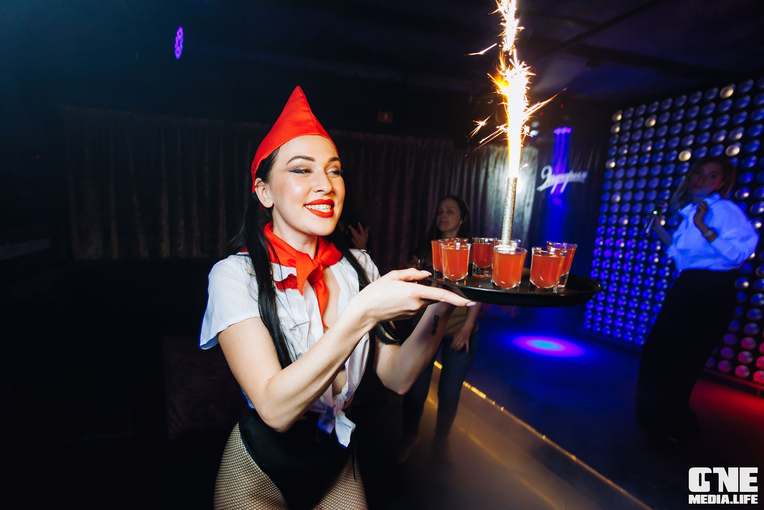 Фоторепортаж из караоке-клуба Эйфория. One Media Life: фоторепортажи, фотоотчеты с мероприятий и заведений