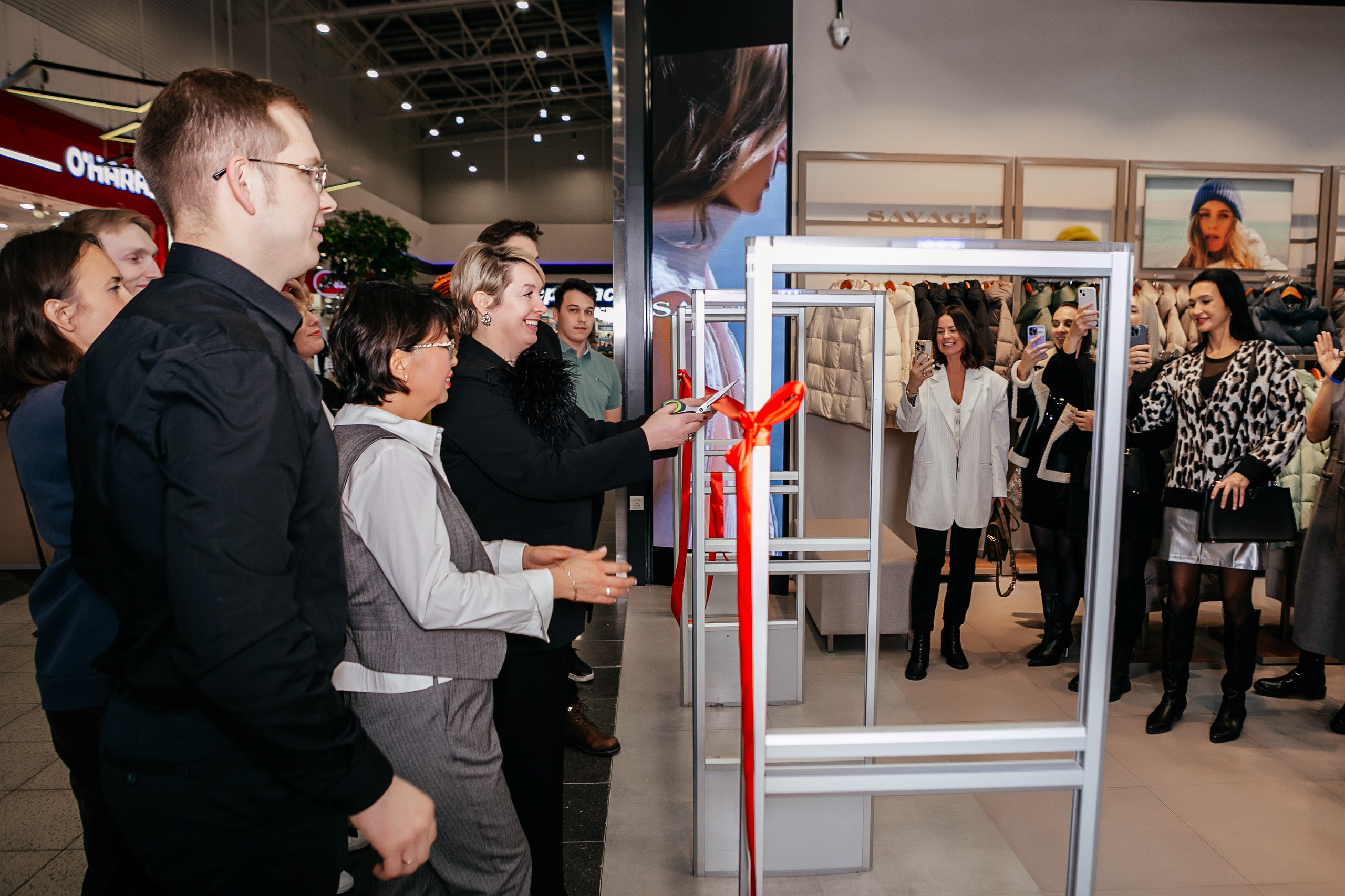 Открытие магазина SAVAGE. Контент фотограф, съемка для маркетплейсов, фуд съемка и репортажи в Новосибирске Ралия Галеева