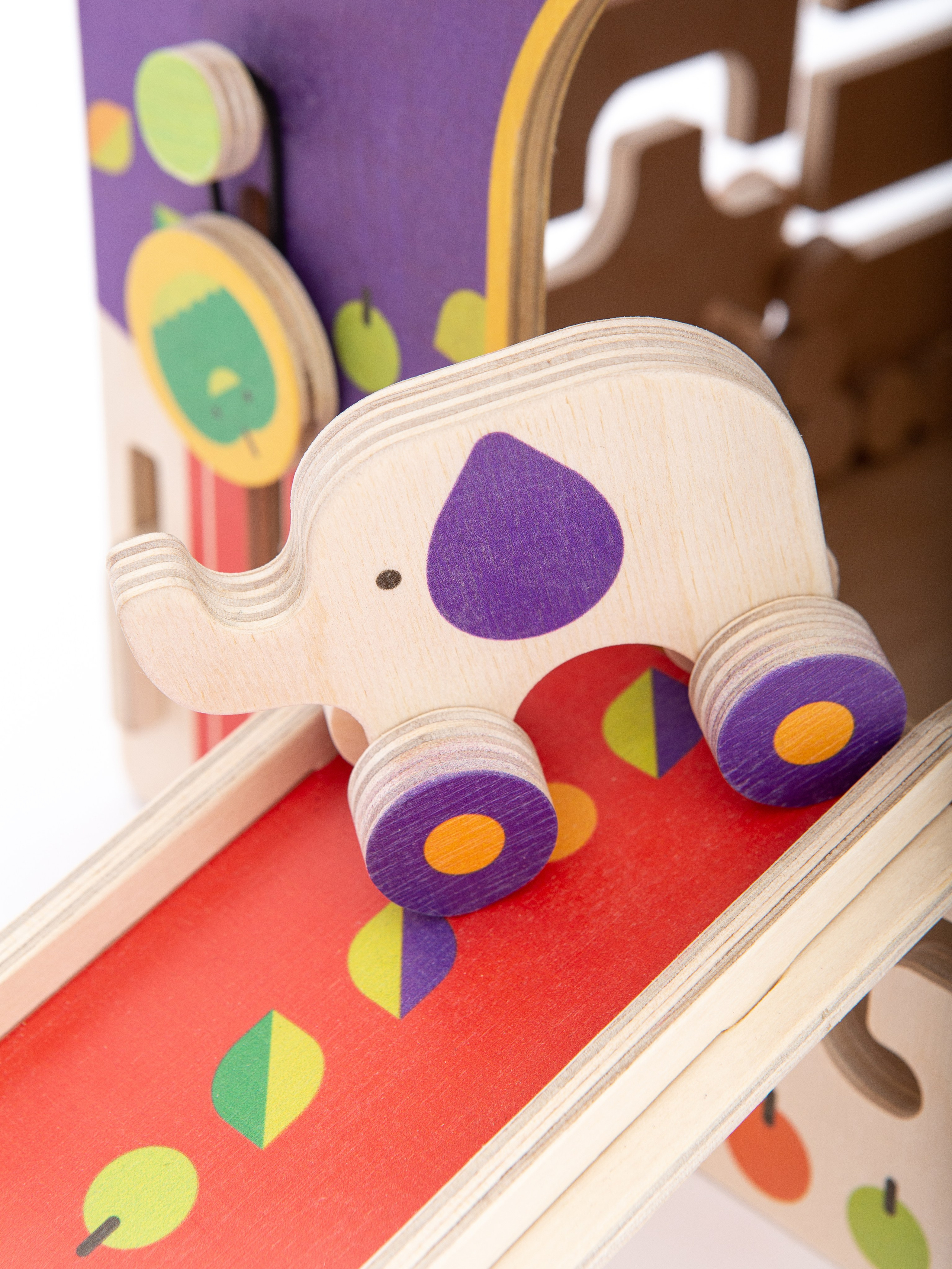 Бизидомики на белом фоне. Главная