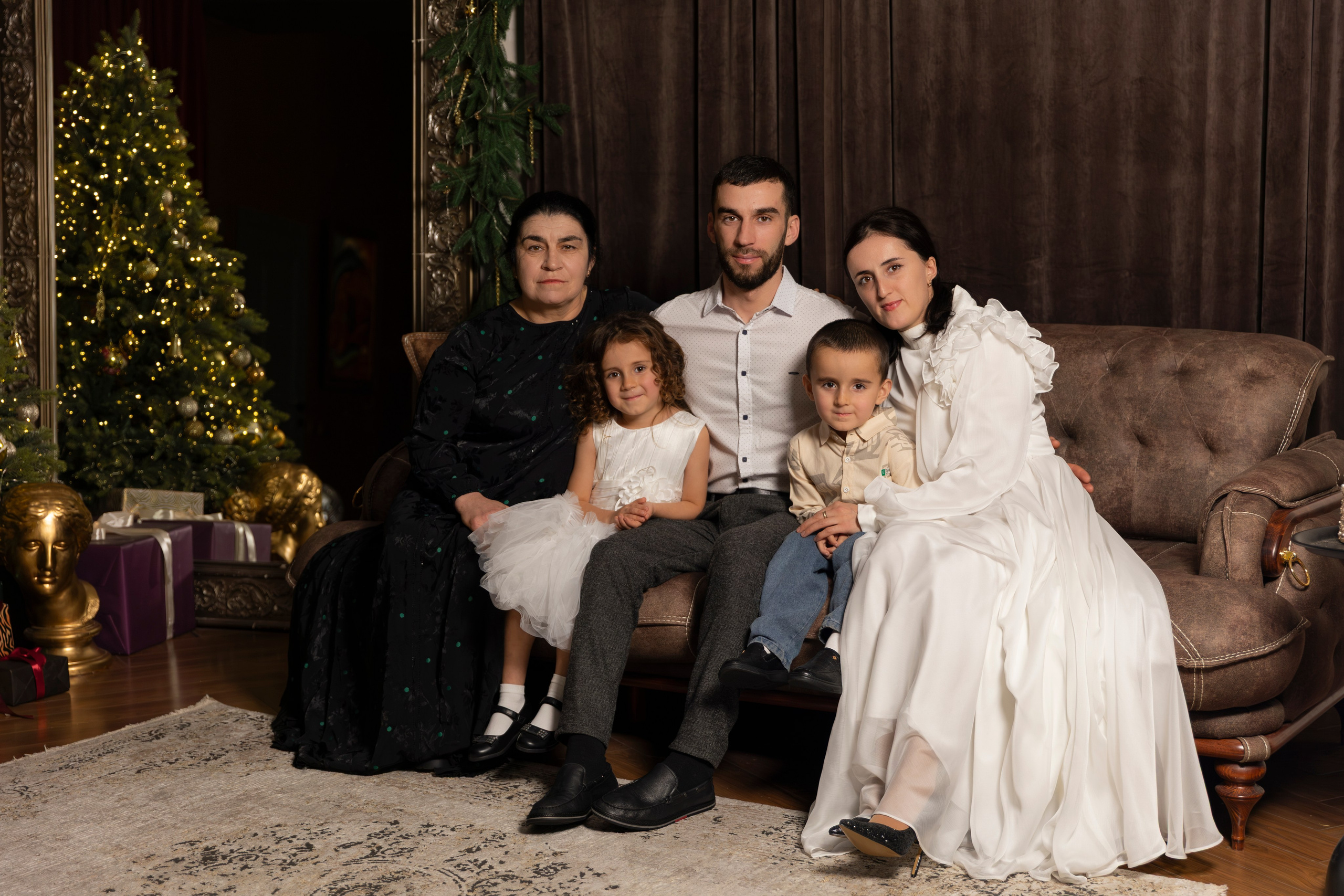 Айша и семья. Ваш фотограф для любого вида съемки