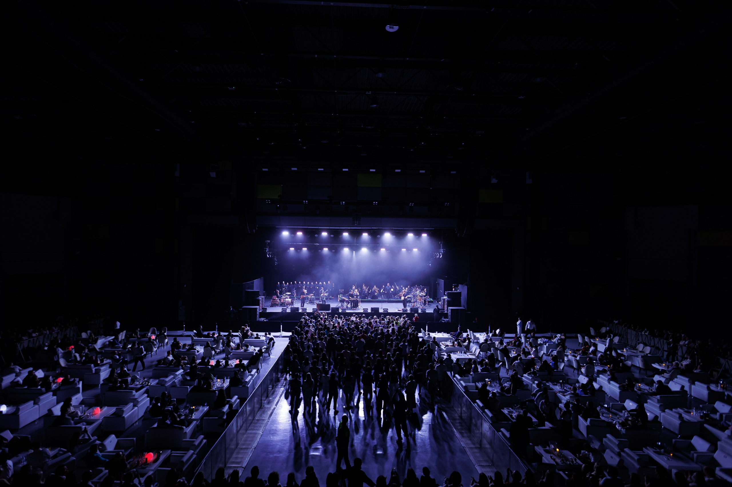 Concert Photography in Dubai — Anton Belyaev Live Performance. Evgen Yatsenko — Photographer in Dubai