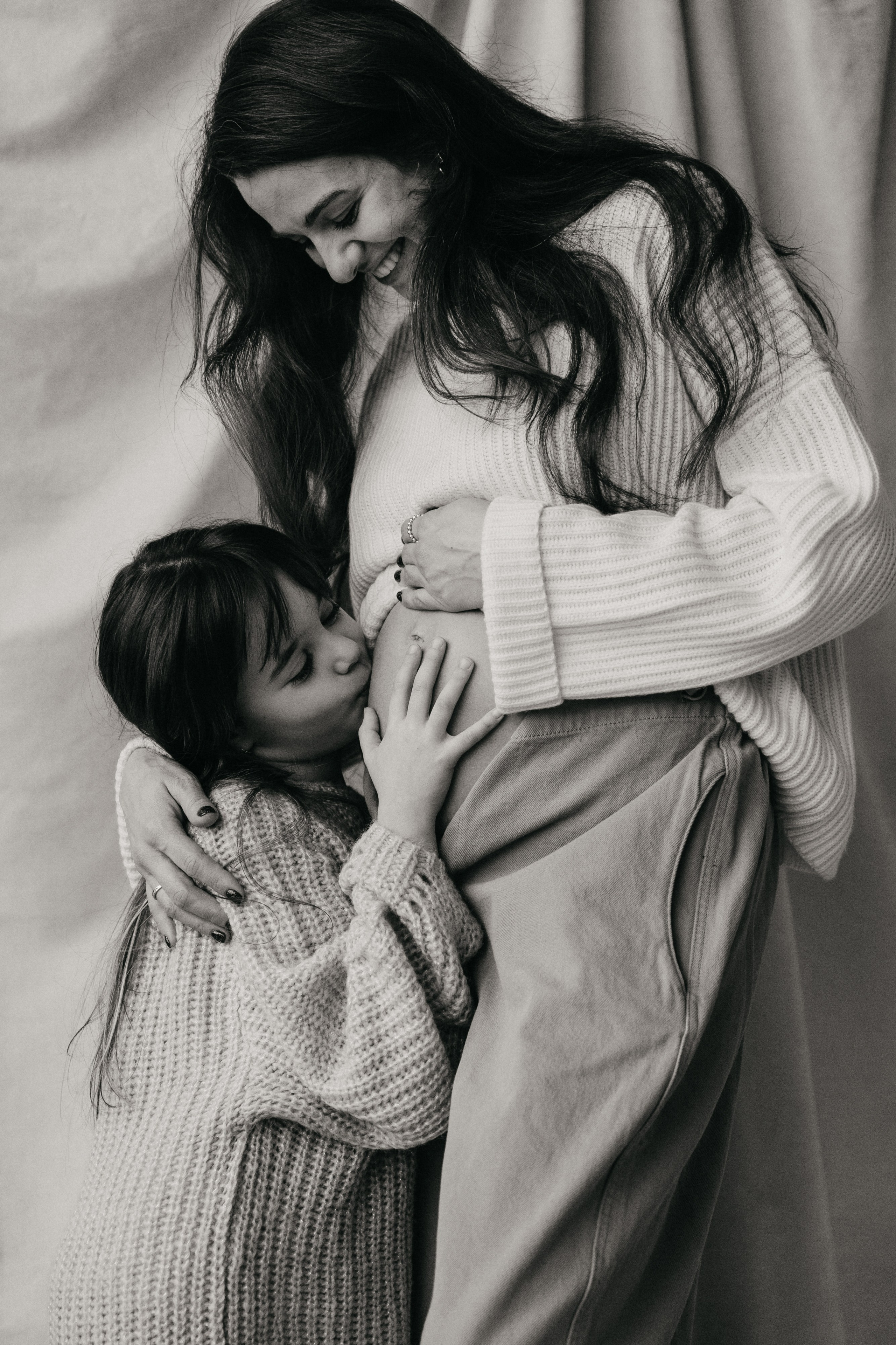 Лера, Момчил, Ники. Главная