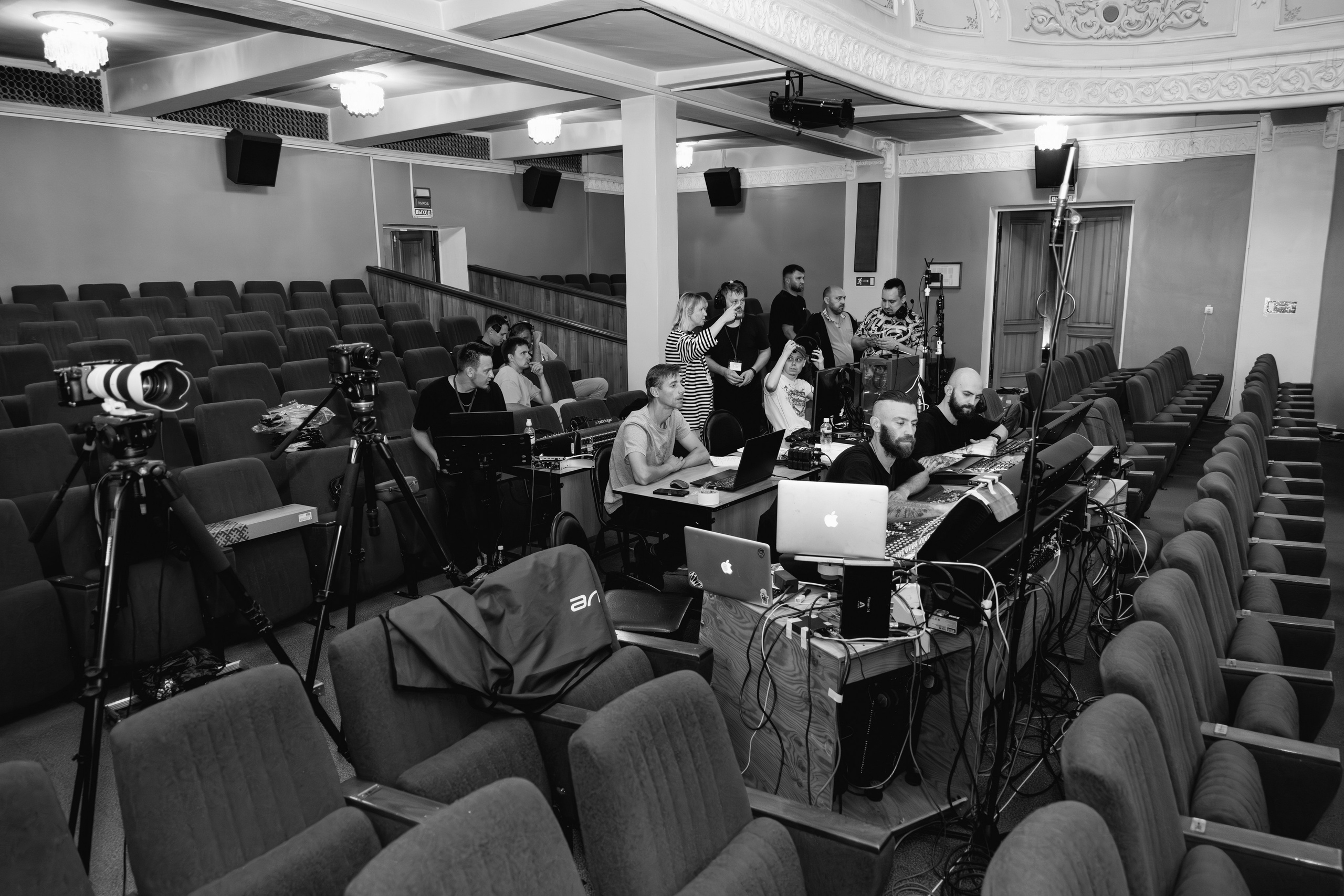 Backstage. Занимаюсь профессиональной фотографией и живу рядом с Байкалом. Работаю в разных жанрах