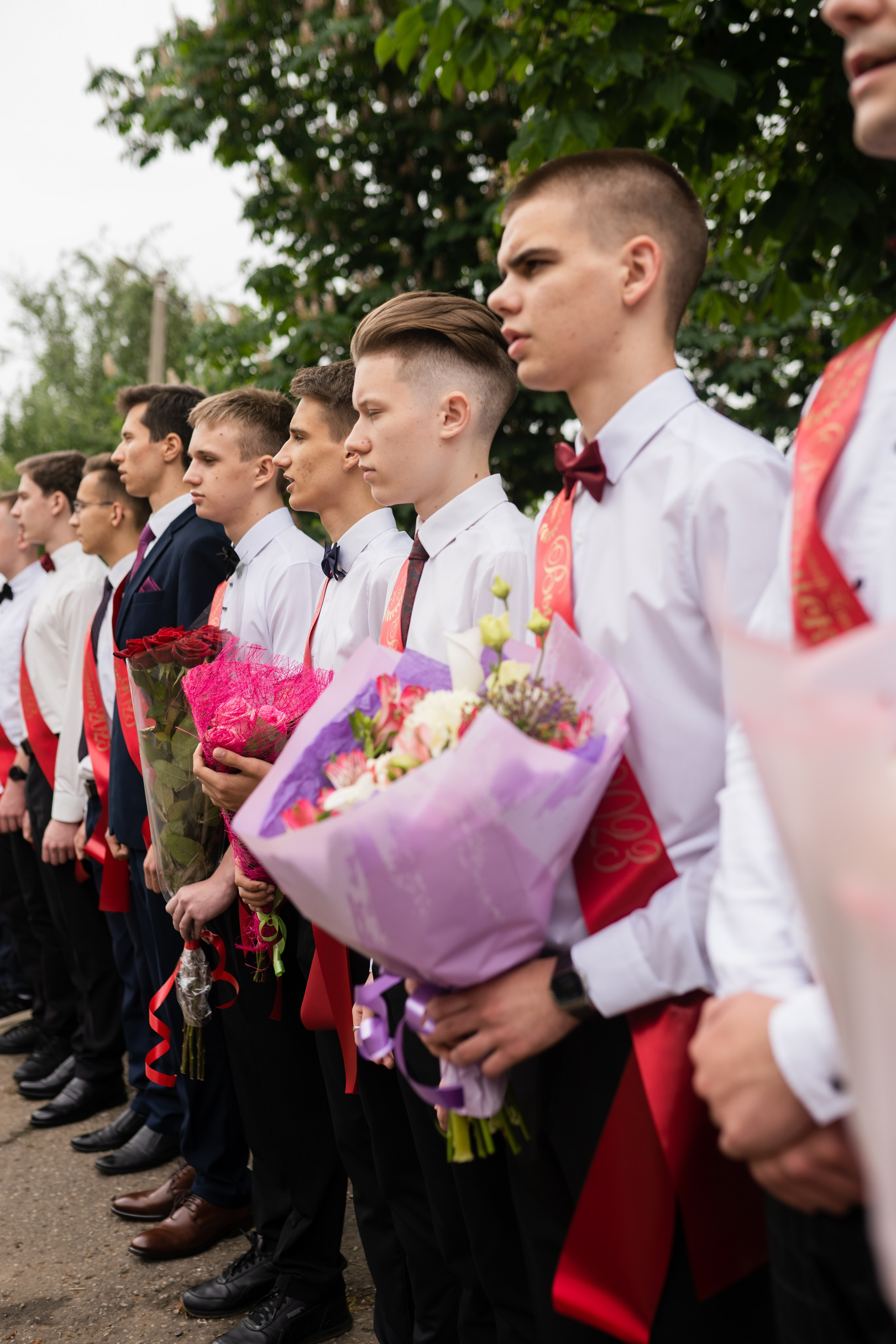 Последний звонок (СШ 77). Выпускные альбомы «Поколение» в городе Краснодар
