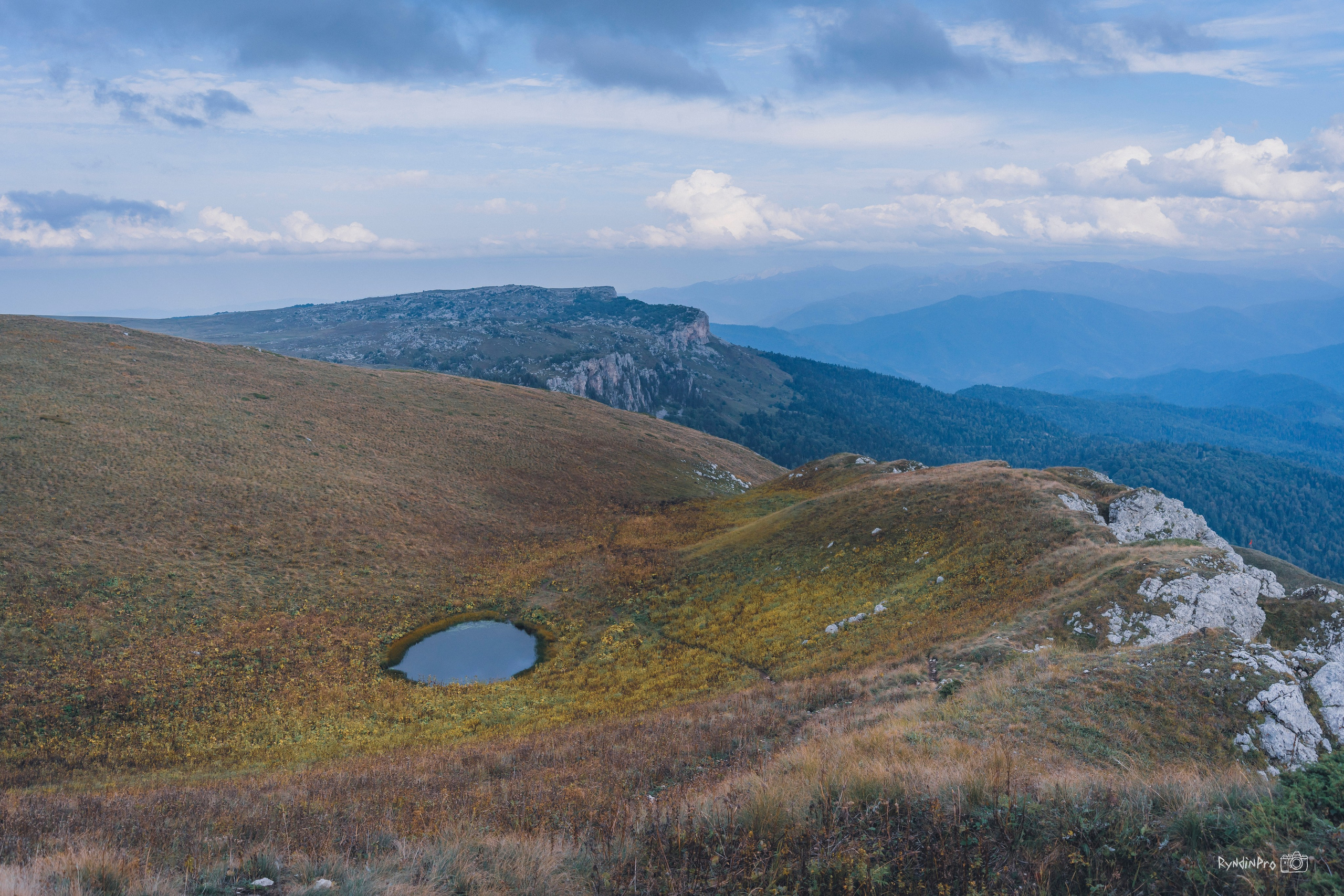 Поход на Оштен с командой Мадьяр 10.09.24. Репортажный фотограф в Краснодаре Рындин Дмитрий