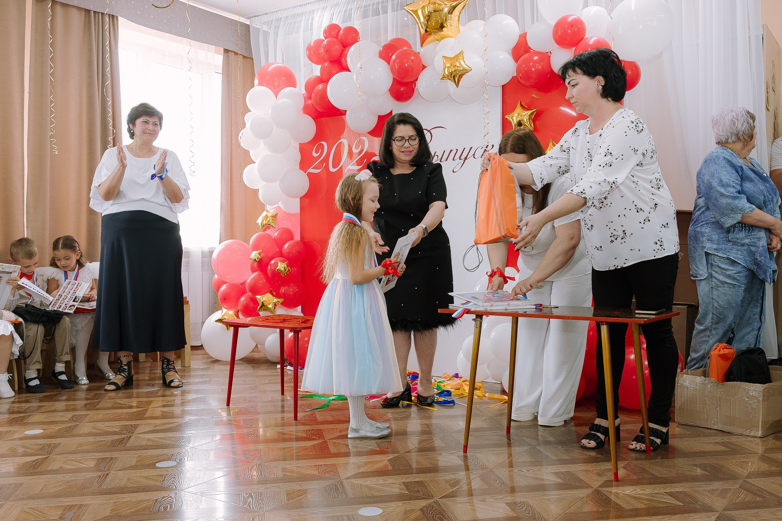 Выпускной в ДС 26. Выпускные альбомы Натальи Бутко: Новороссийск, Анапа, Геленджик