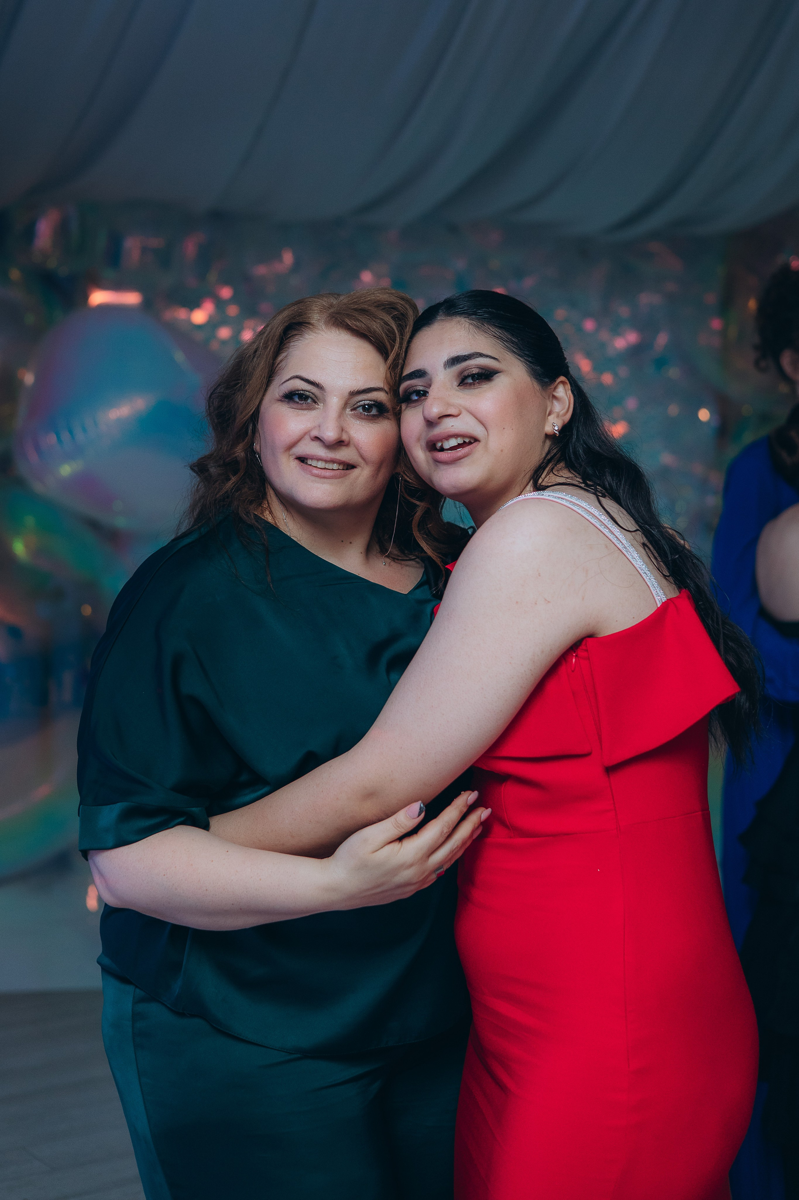 Выпускной 9-11классы. Выпускные книги Анапа Новороссийск Краснодар