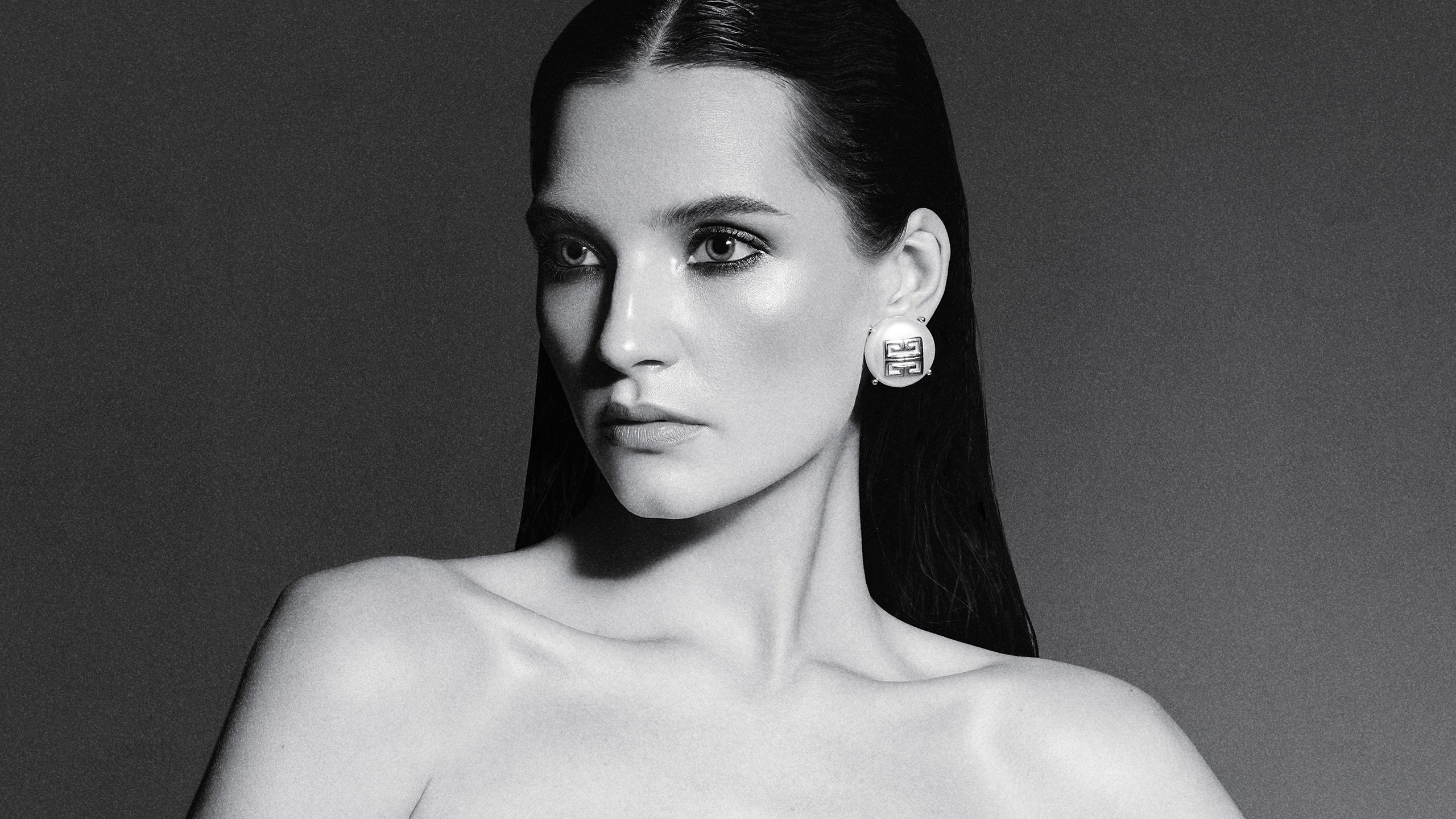 Лисица Руслан — Коммерческий и fashion фотограф в Алматы