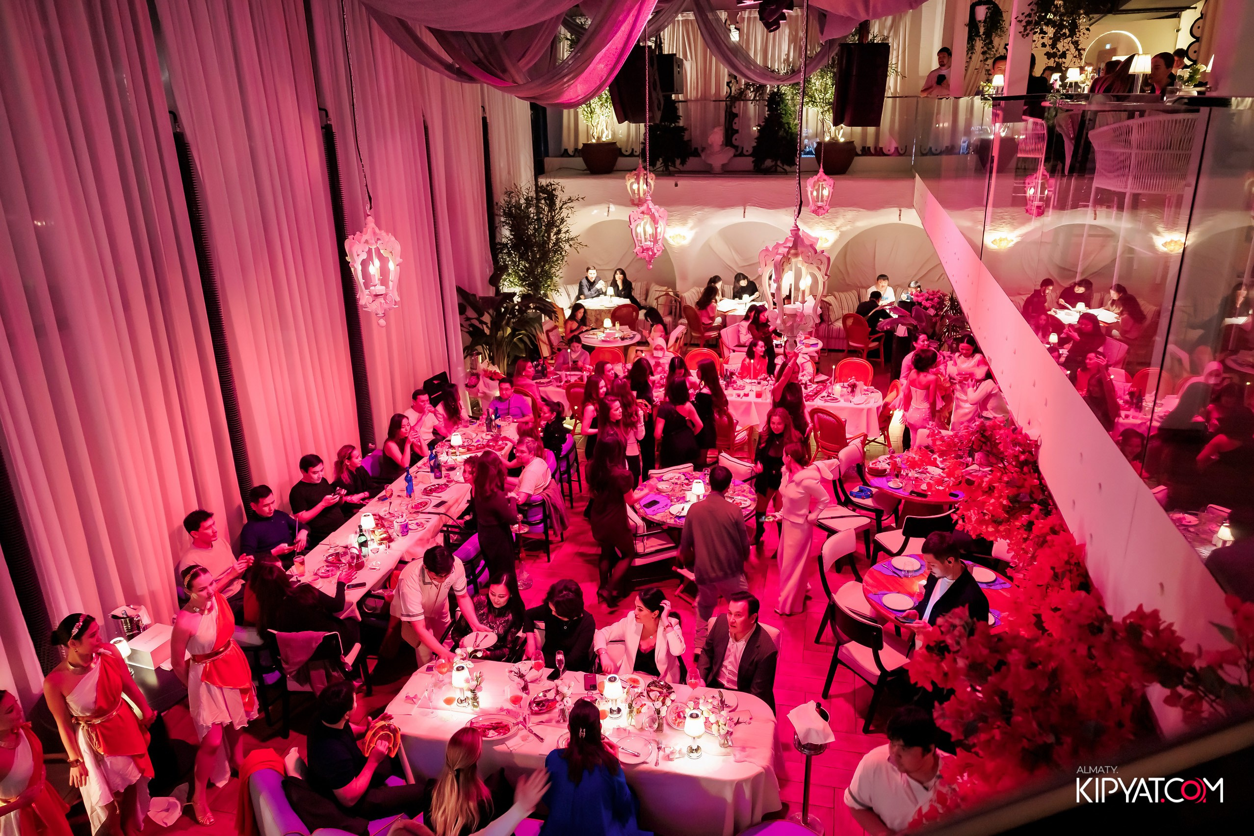 AIZA BAR — ТЕХНИЧЕСКОЕ ОТКРЫТИЕ. КИПЯТКОМ АЛМАТЫ! Фотосъемка мероприятий в Алматы