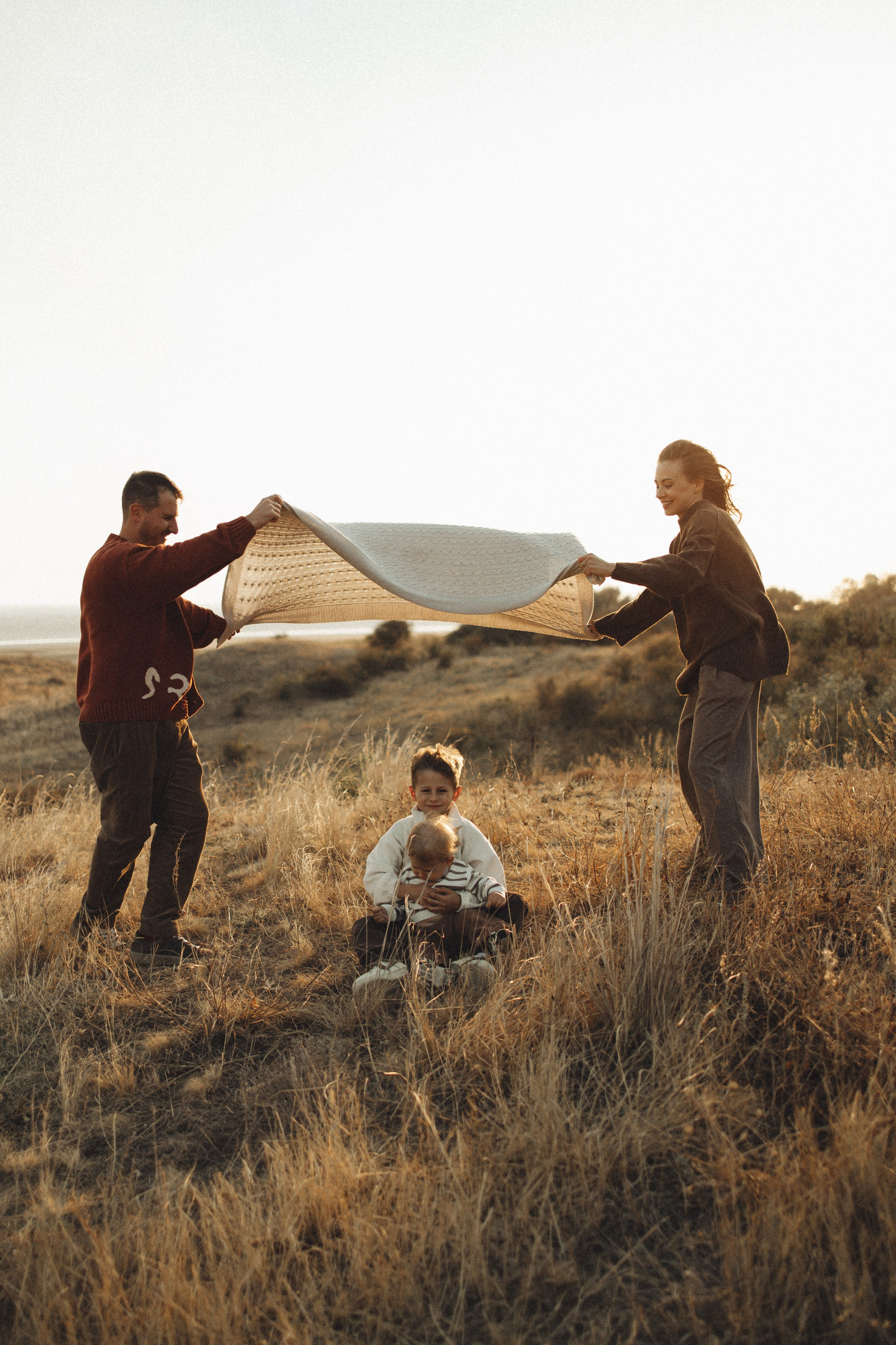 Семейная история, закат в Мержаново. Семейный и детский фотограф, таганрог, ростов-на-дону